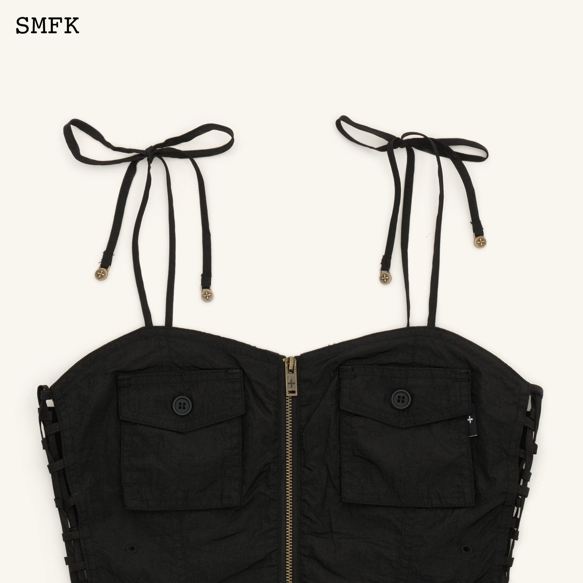 SMFK Ancient Myth Black Panther Paratrooper Cropped Top | MADA IN CHINA