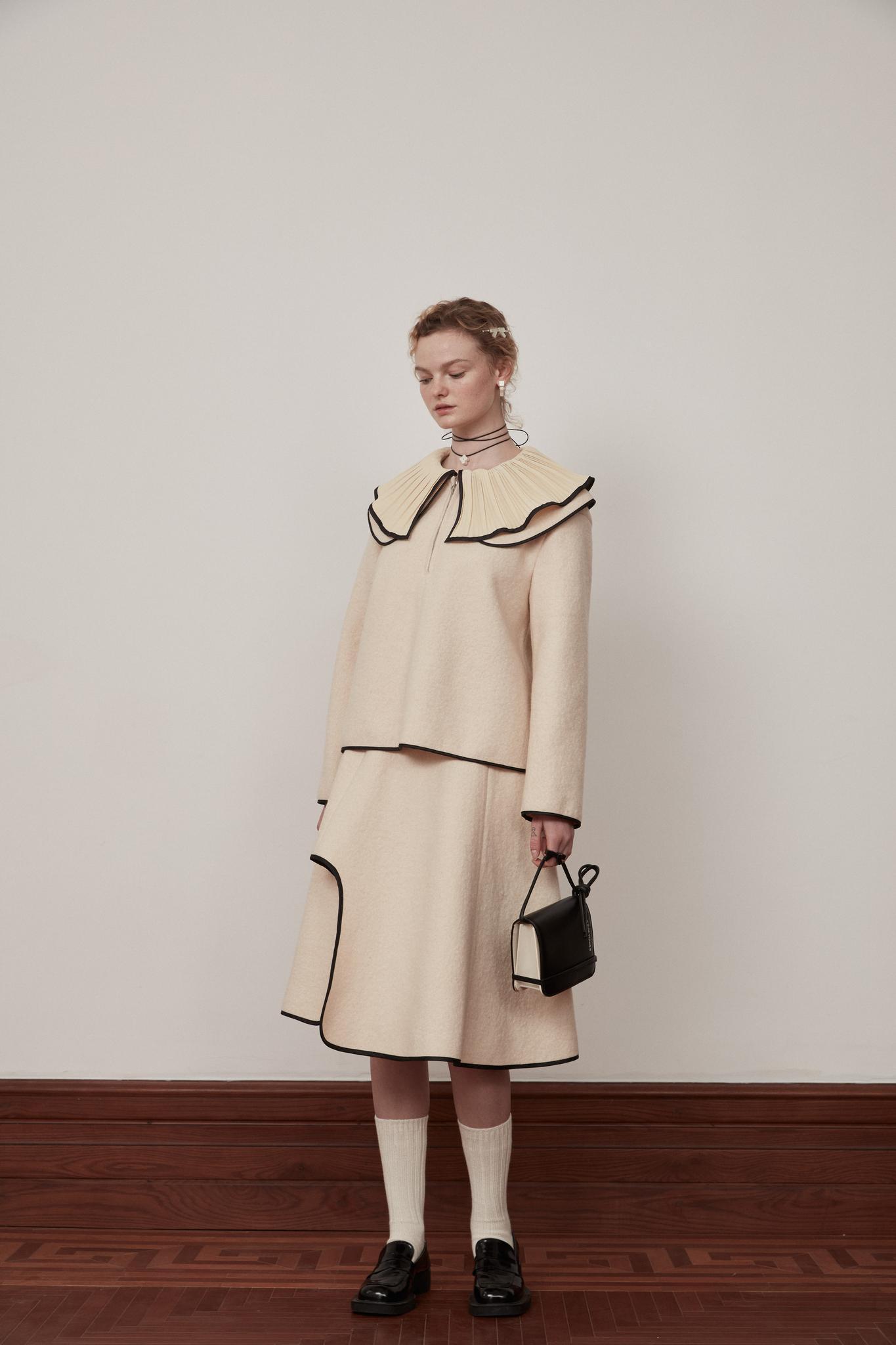 BVM TEAMS Beige Split Wool Skirt | MADA IN CHINA