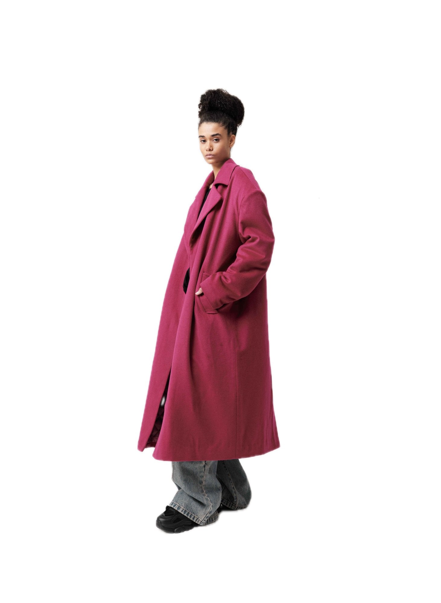 VANN VALRENCÉ Berry Purple Loose Fit Woolen Coat | MADA IN CHINA