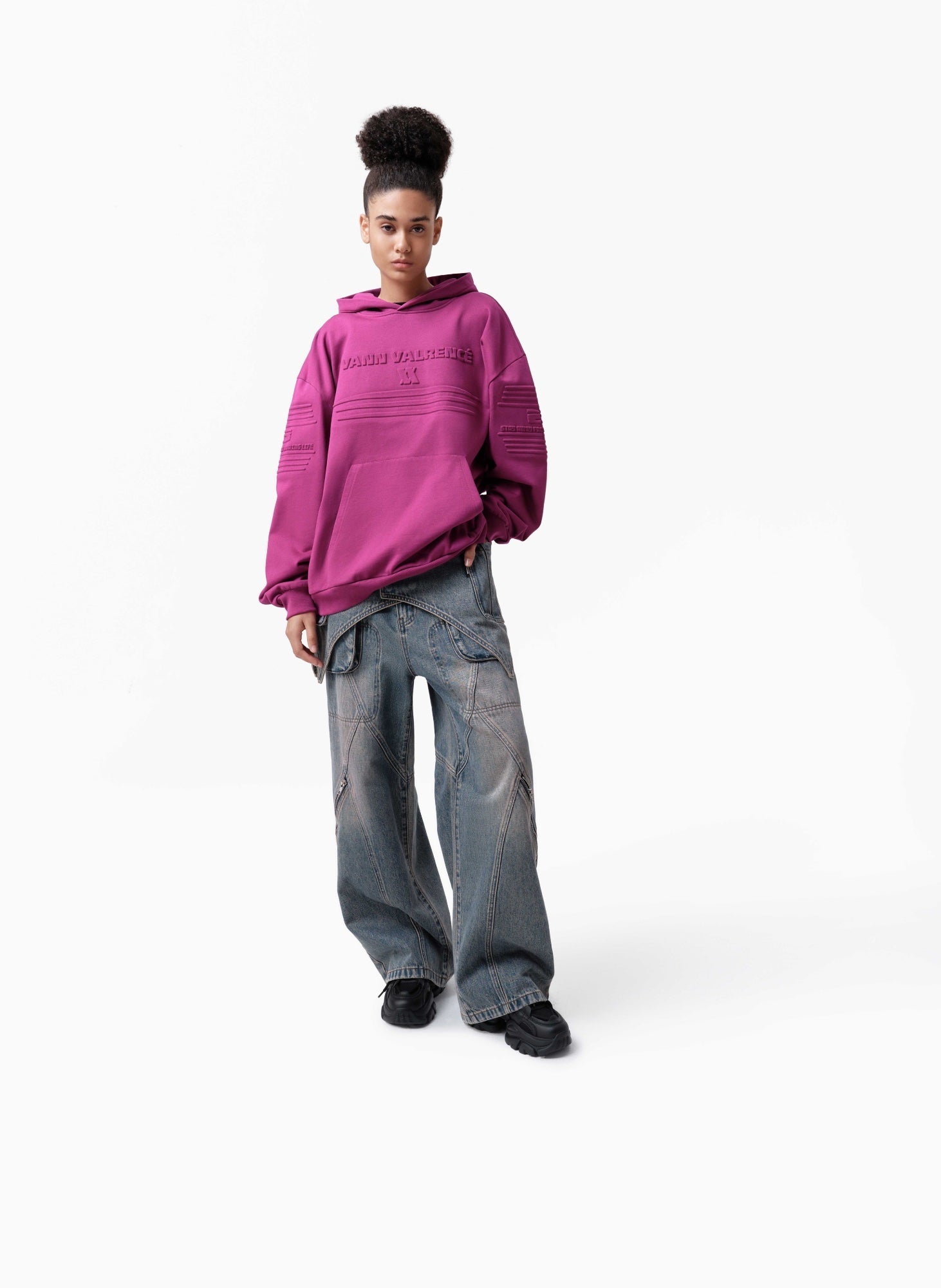 VANN VALRENCÉ Berry Purple Silhouette Wide Shoulder Hoodie | MADA IN CHINA