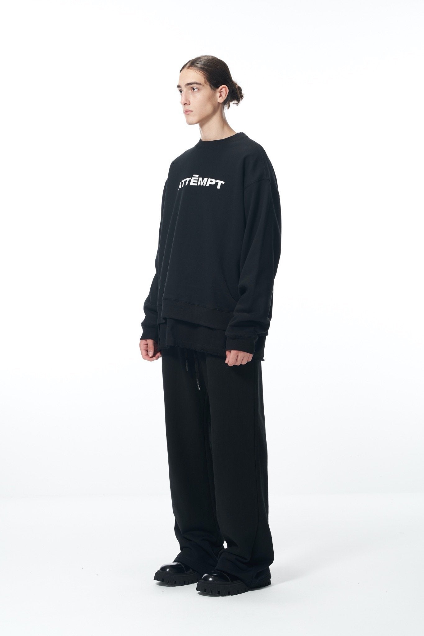 ATTEMPT Black Basic Logo Print Crewneck Sweater | MADA IN CHINA