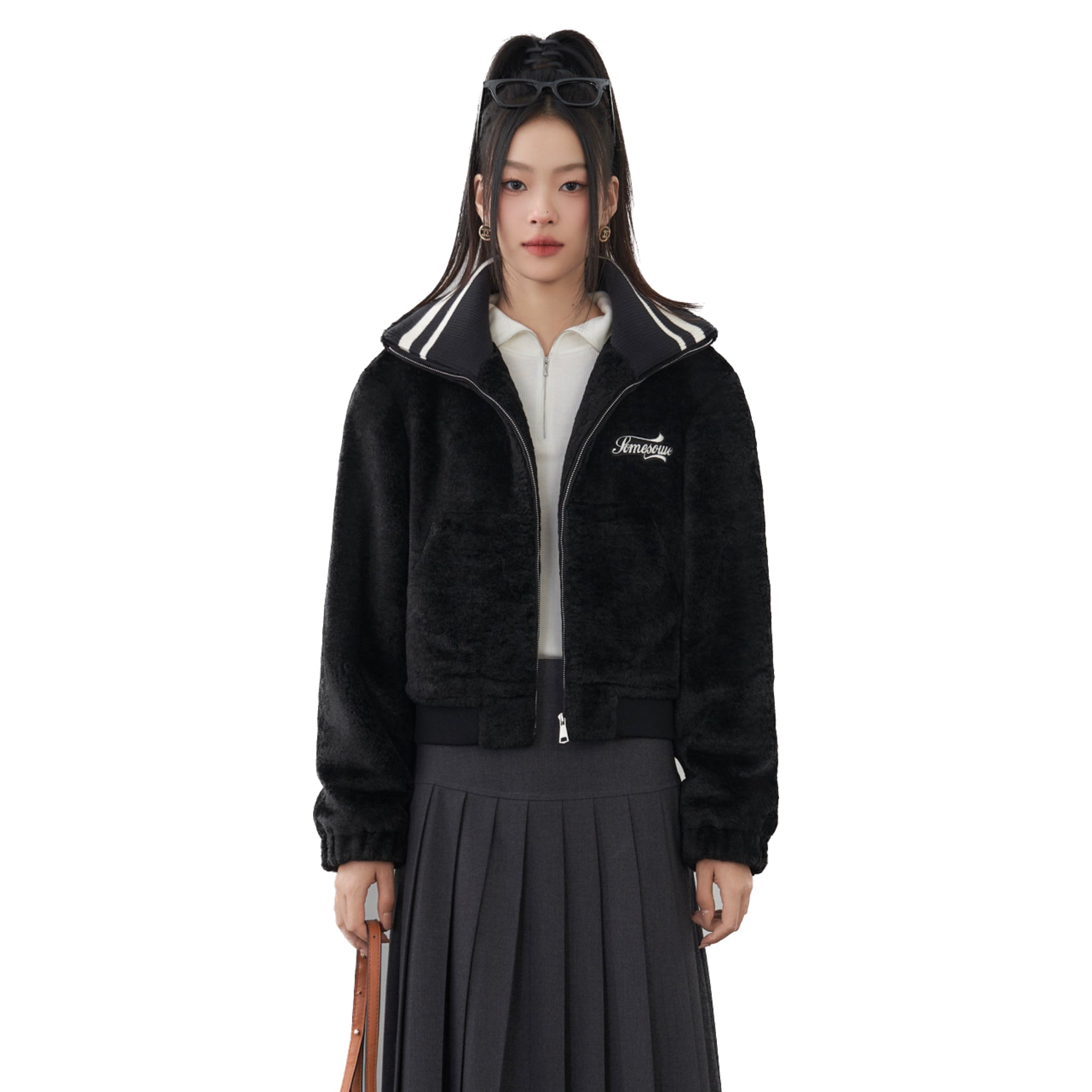 SOMESOWE Black Fake Fur Short Jacket | MADA IN CHINA