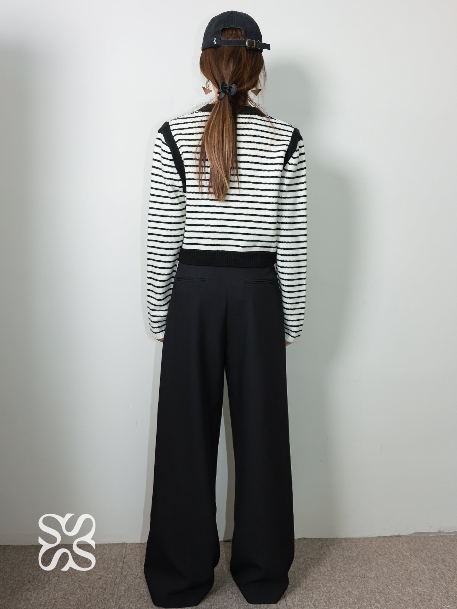 SOMESOWE Black Logo Stitched Suit Pants | MADA IN CHINA