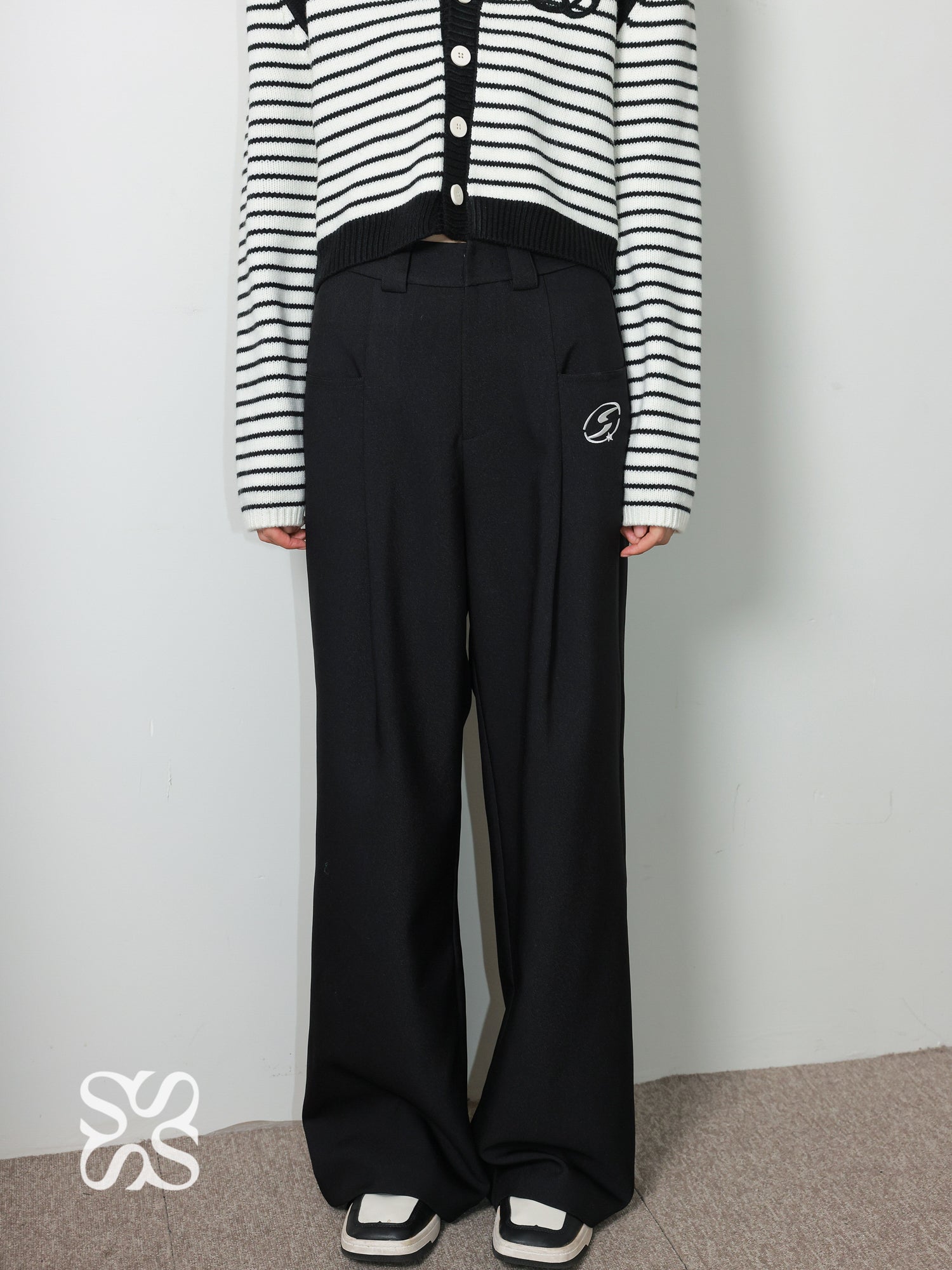 SOMESOWE Black Logo Stitched Suit Pants | MADA IN CHINA