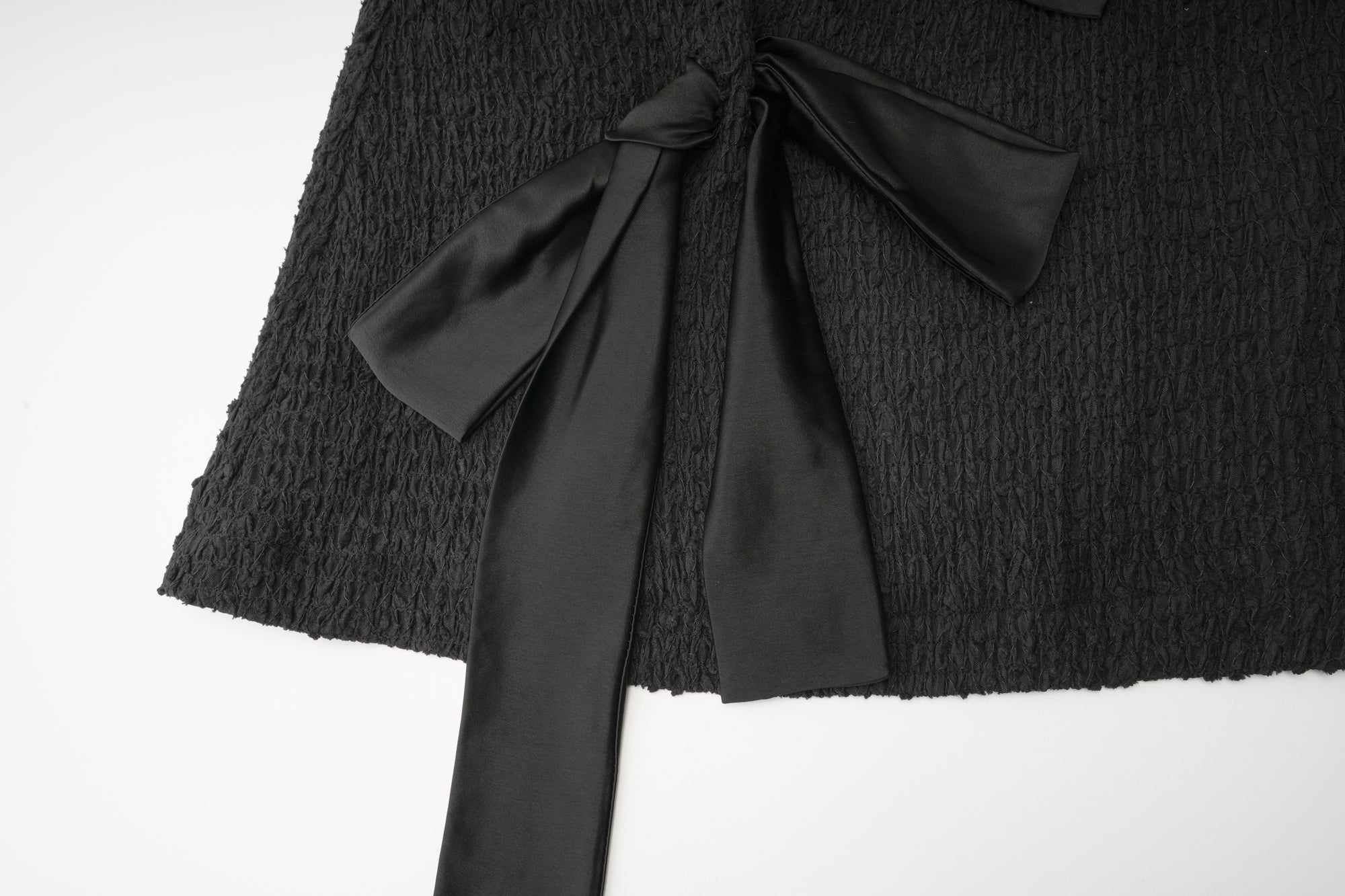 ARTE PURA Black Neck Strapping Dress With Bow Tie | MADA IN CHINA