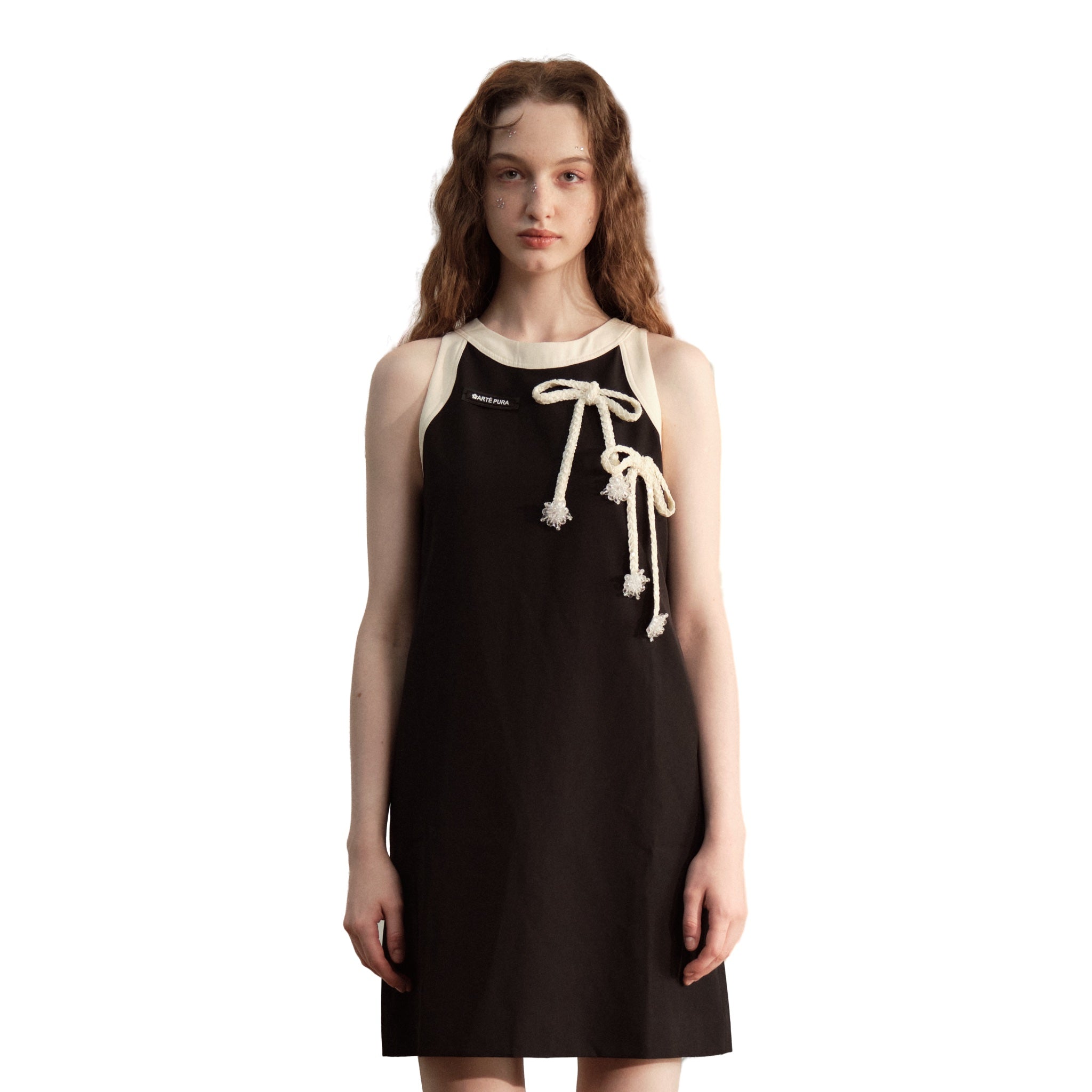 ARTE PURA Black Sleeveless Jumper Skirt With White Bow Tie | MADA IN CHINA