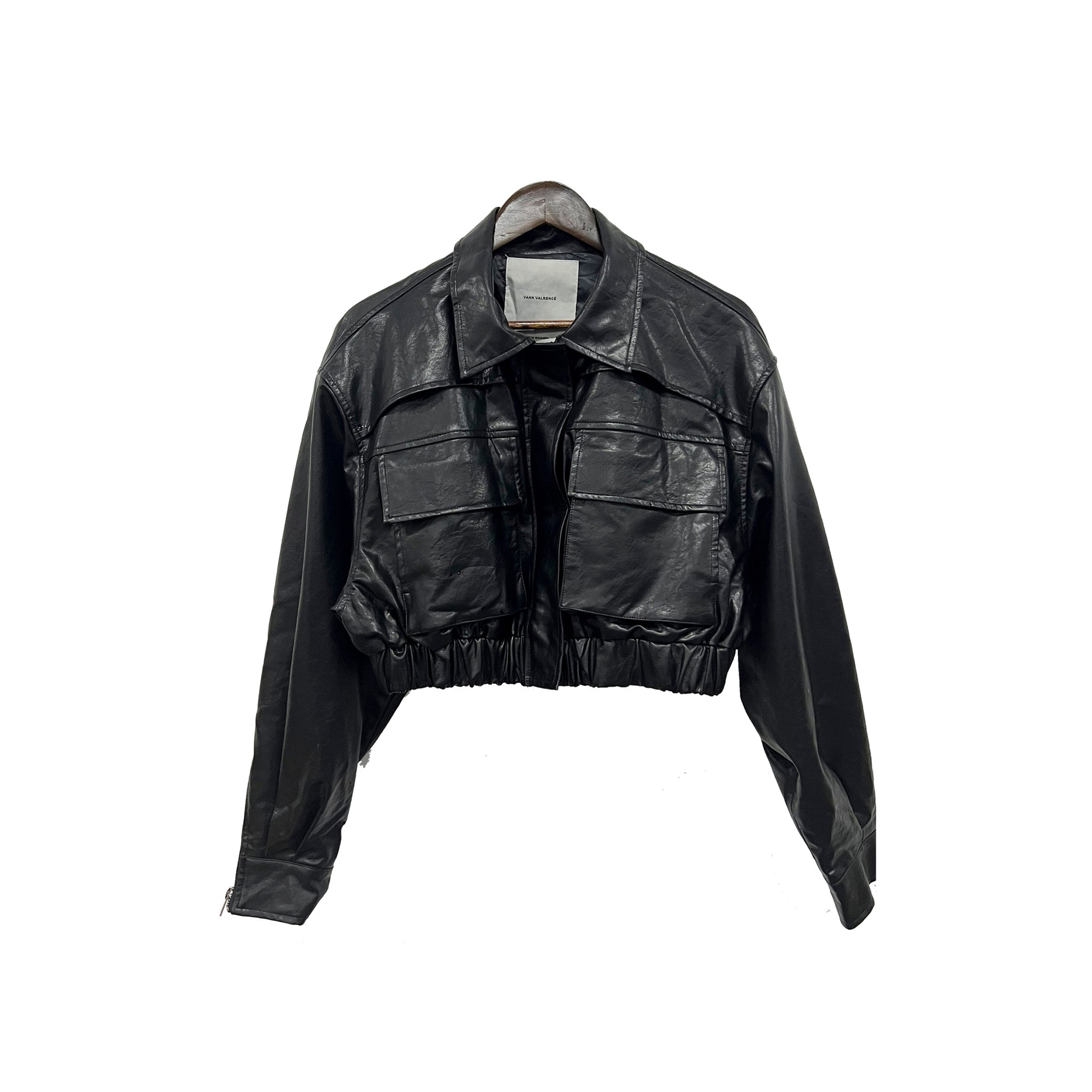 VANN VALRENCÉ Black Women Short Leather Coat | MADA IN CHINA