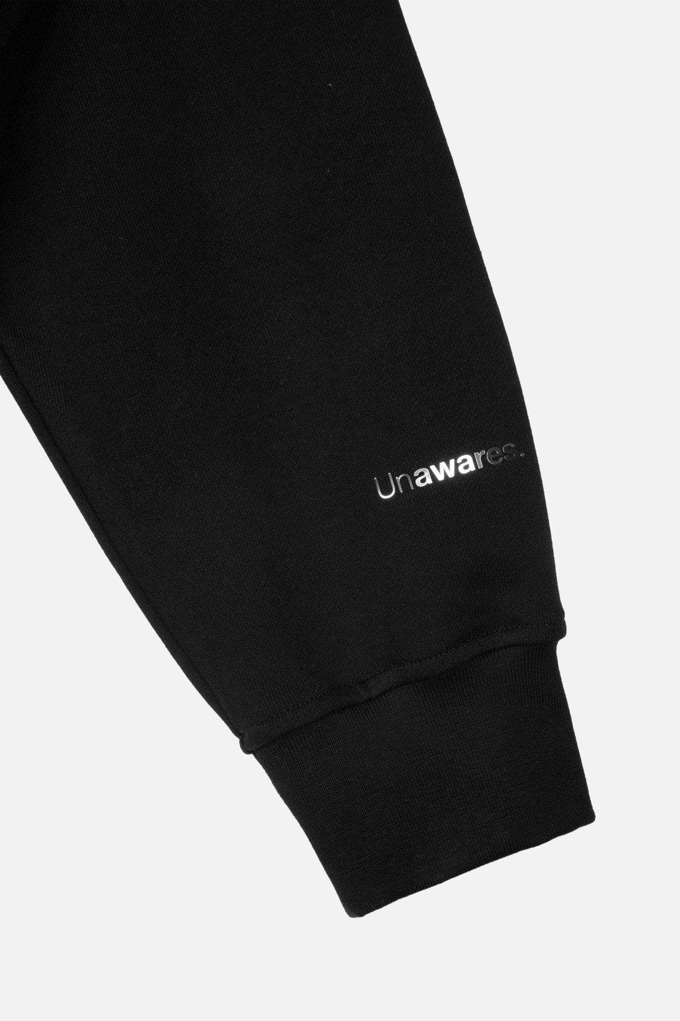 UNAWARES Brand Logo Hoodie Black | MADA IN CHINA