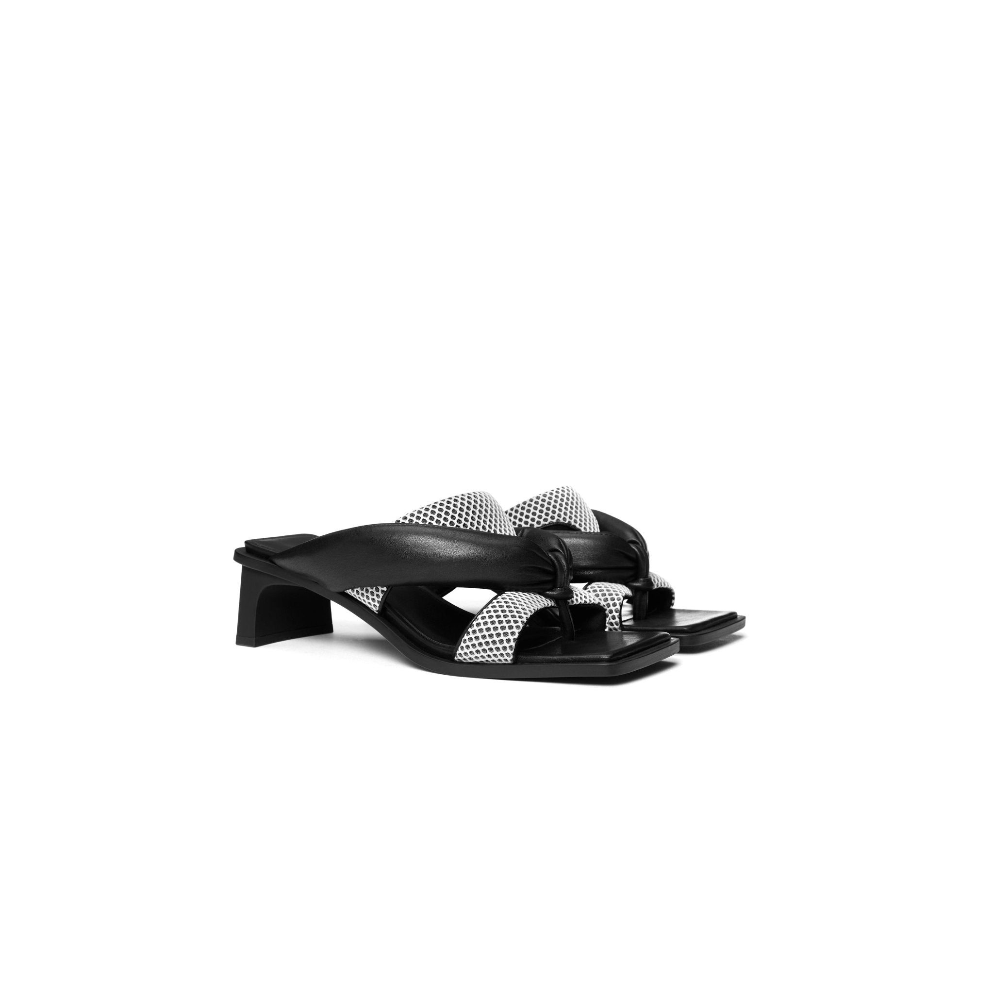 LOST IN ECHO Bread-Filled High-Heeled Flip Flops Black | MADA IN CHINA