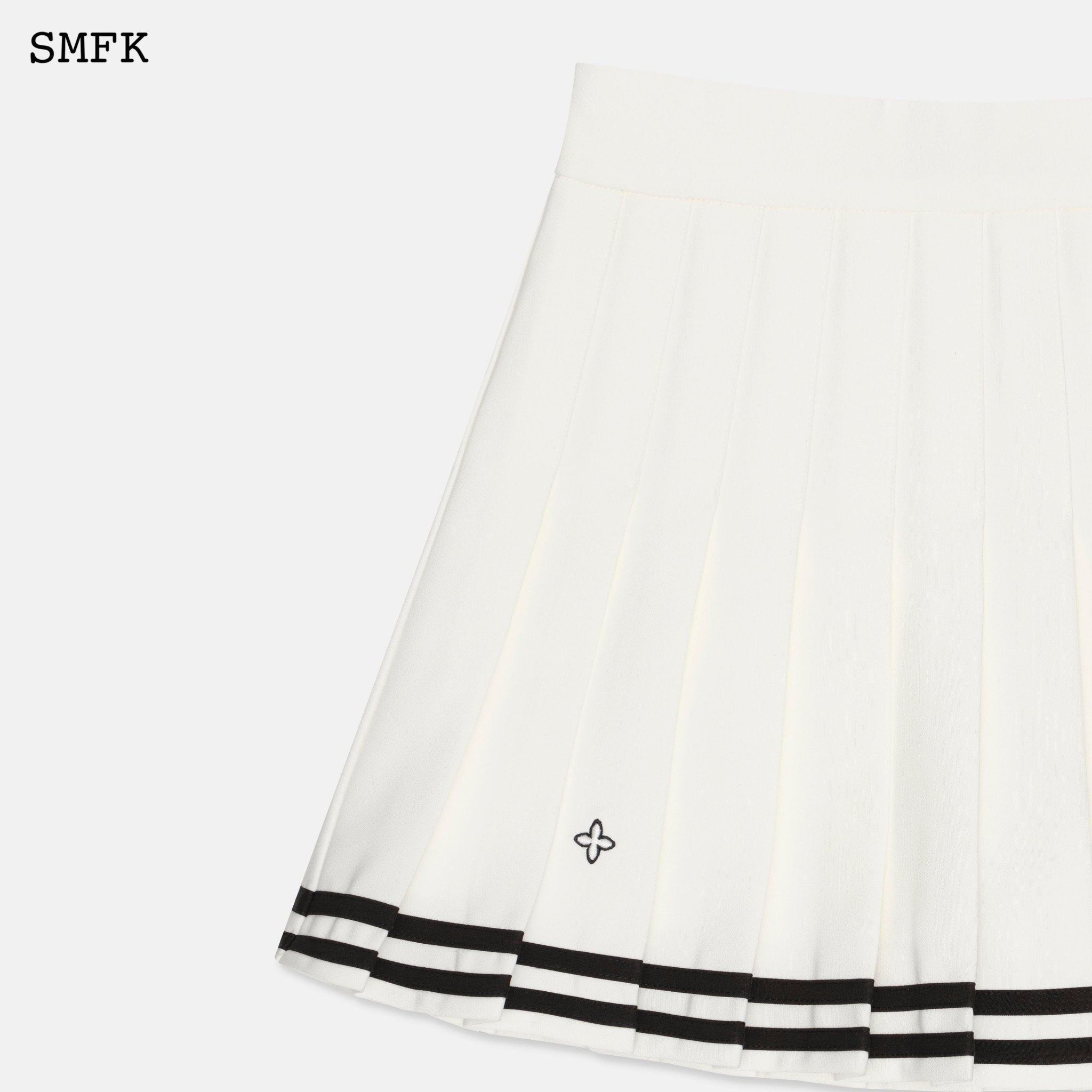 SMFK Compass Academy White Pleated Skirt | MADA IN CHINA