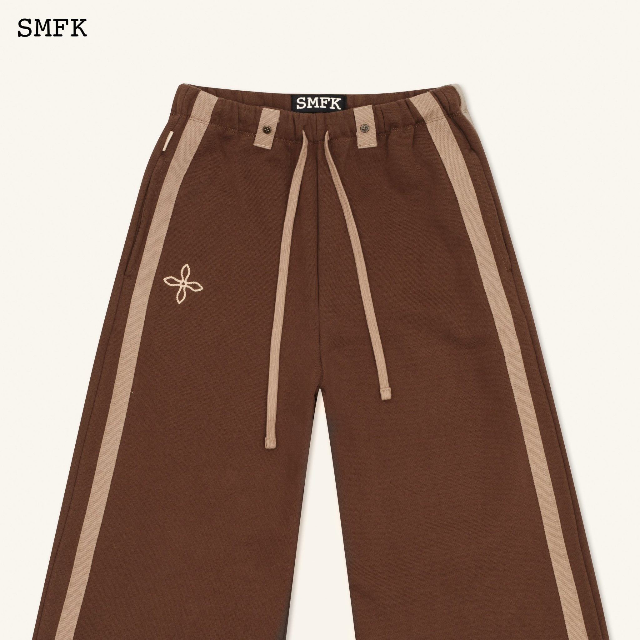 SMFK Compass Adventure Wide-Leg Sweatpants Brown | MADA IN CHINA