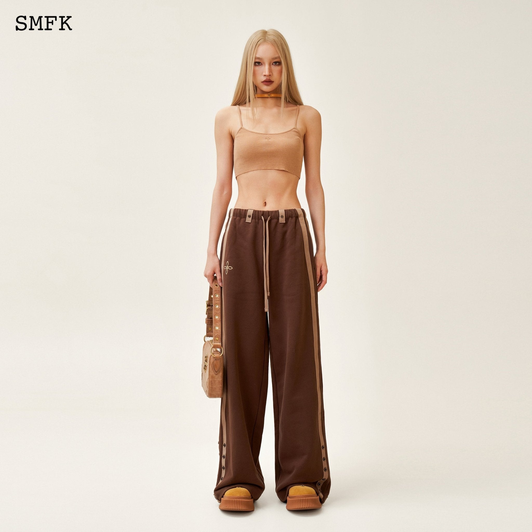 SMFK Compass Adventure Wide-Leg Sweatpants Brown | MADA IN CHINA