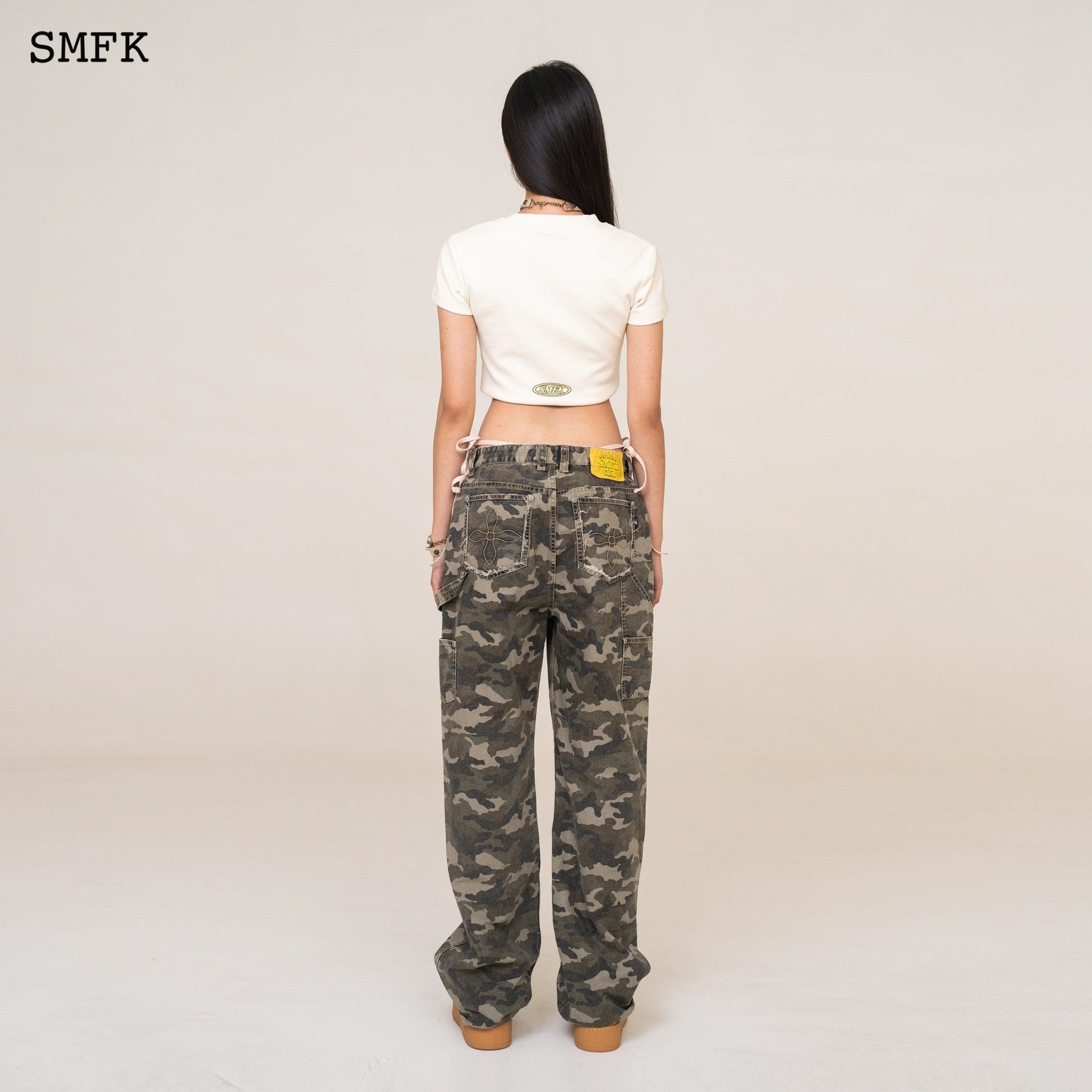 SMFK Compass Campus Dance Club Cream Short Tee | MADA IN CHINA