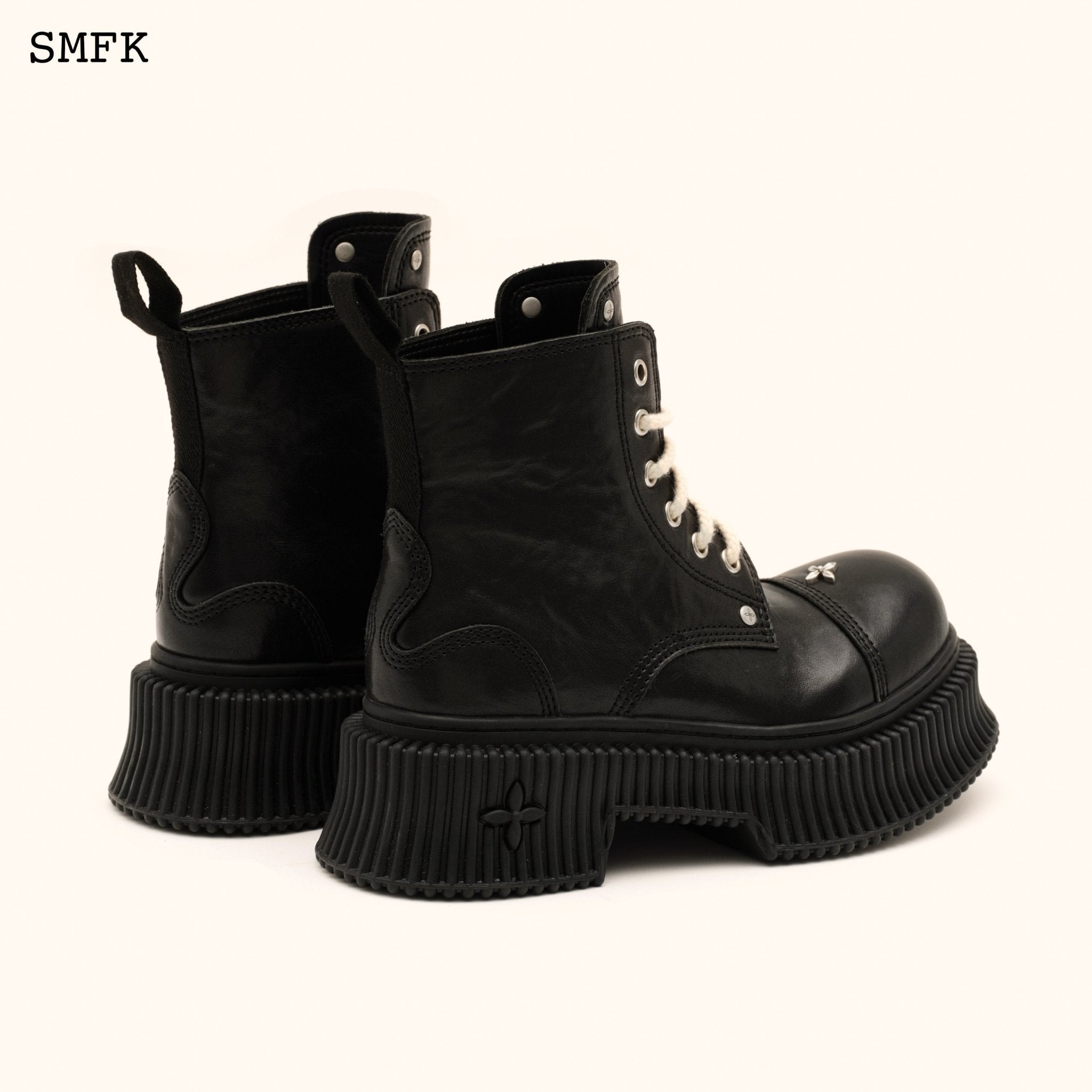 SMFK Compass Classic Desert Boots in Black | MADA IN CHINA