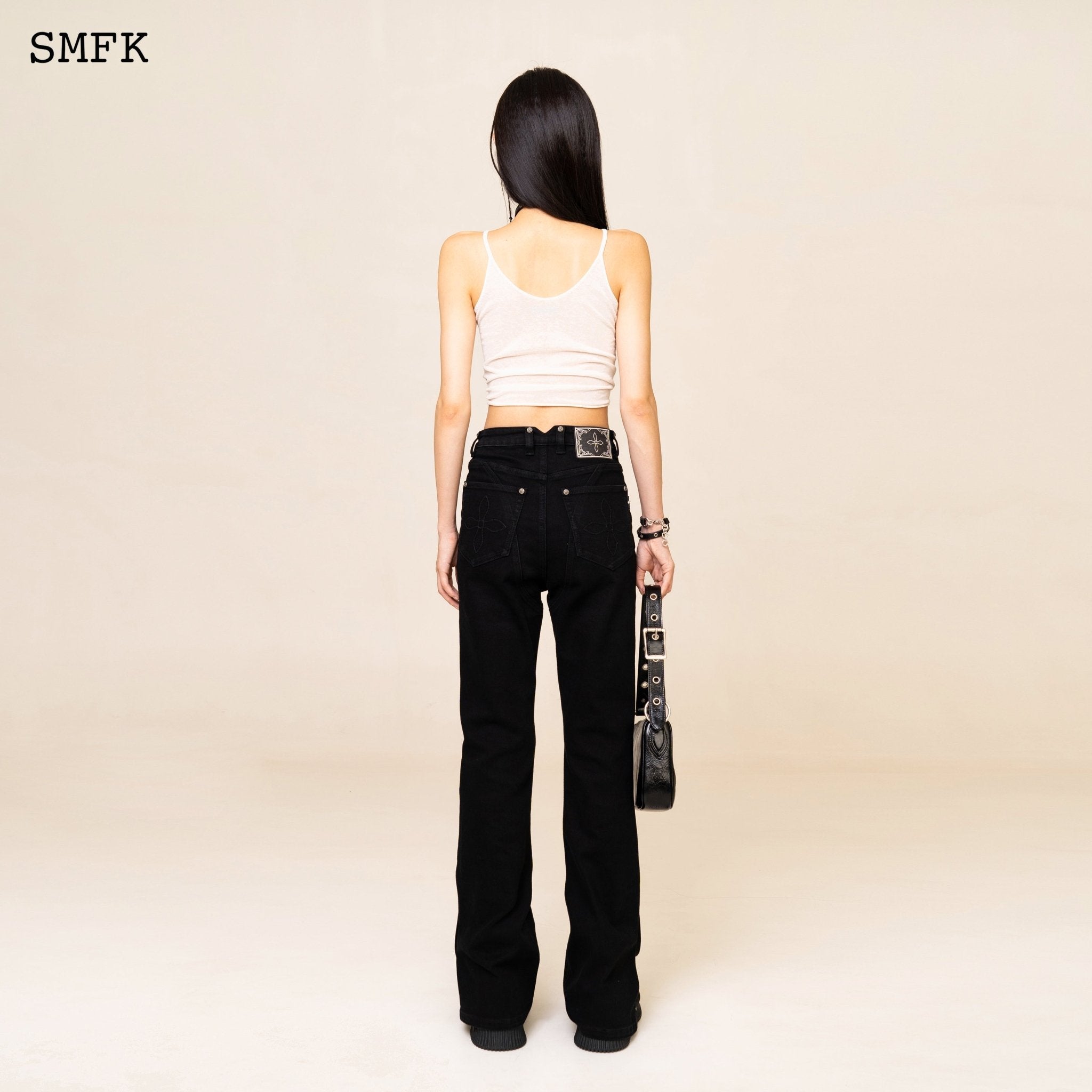 SMFK Compass Classic Woolen Knitted Tube Top In White | MADA IN CHINA