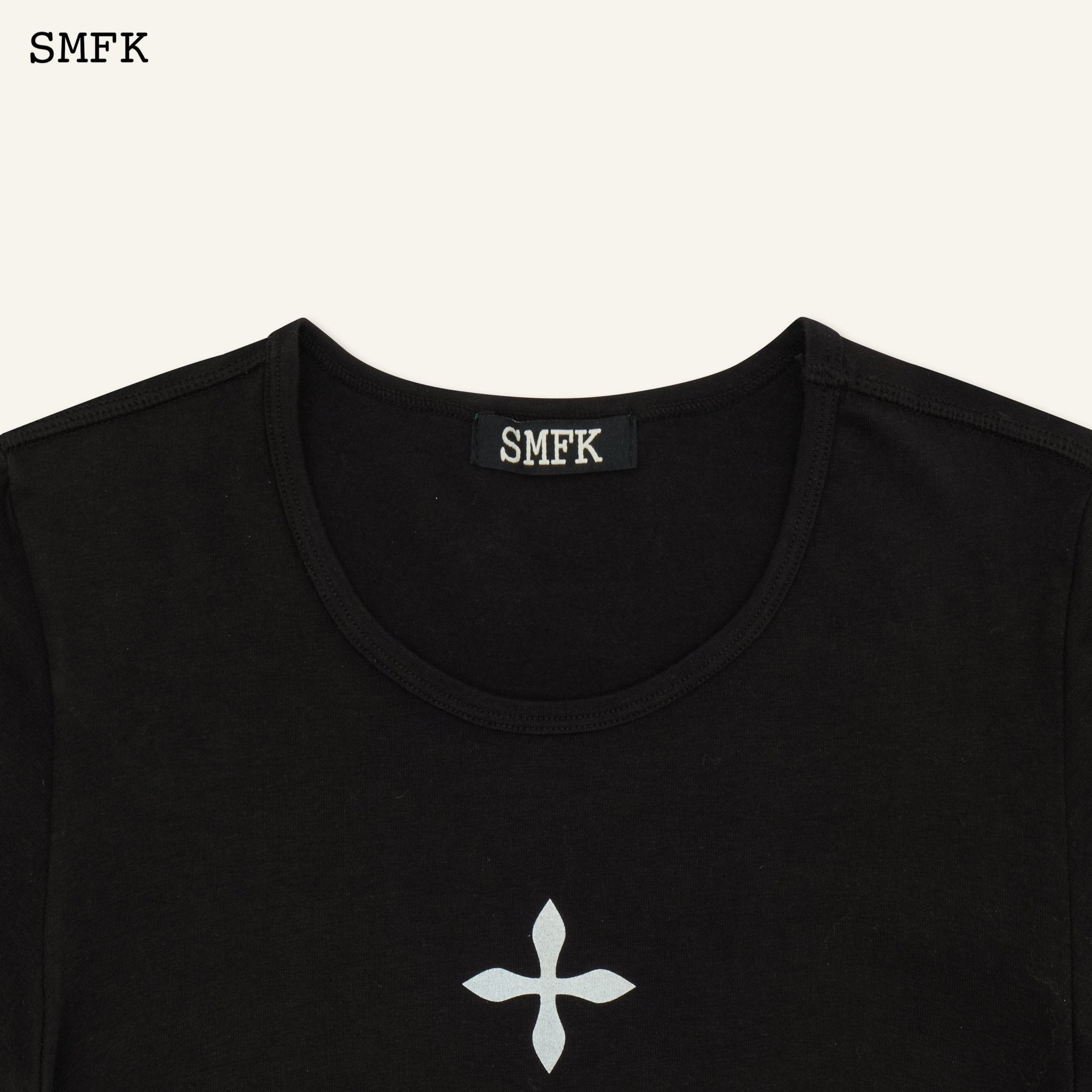 SMFK Compass Cross Classic Sporty Tights Tee In Black | MADA IN CHINA