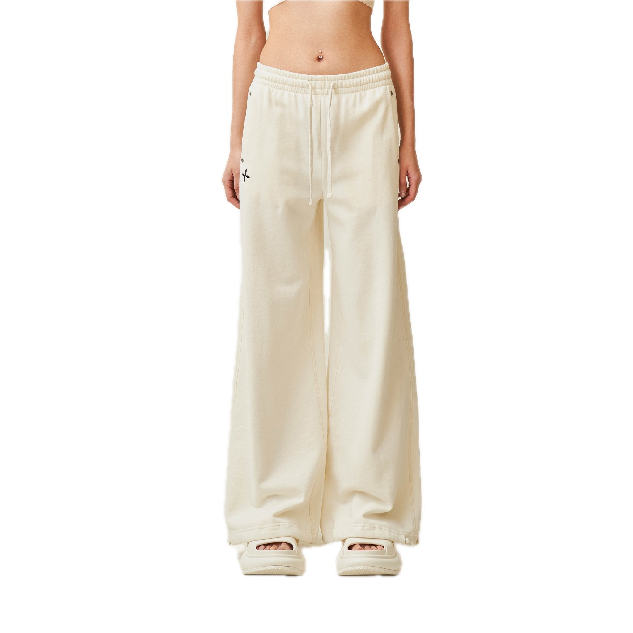 SMFK Compass Cross Classic Wide-Leg Sweatpants White | MADA IN CHINA