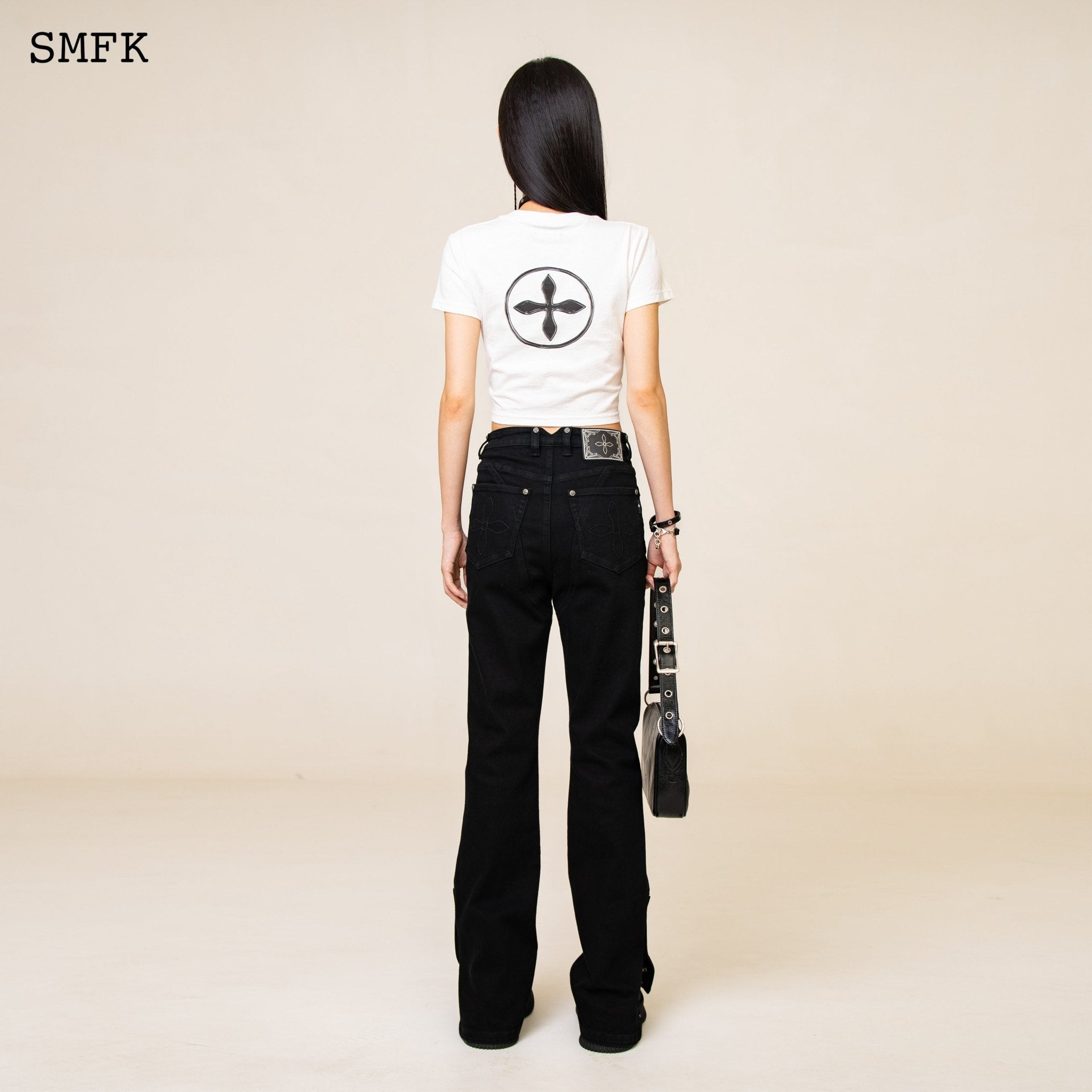 SMFK Compass Cross Slim-Fit Tee In White | MADA IN CHINA