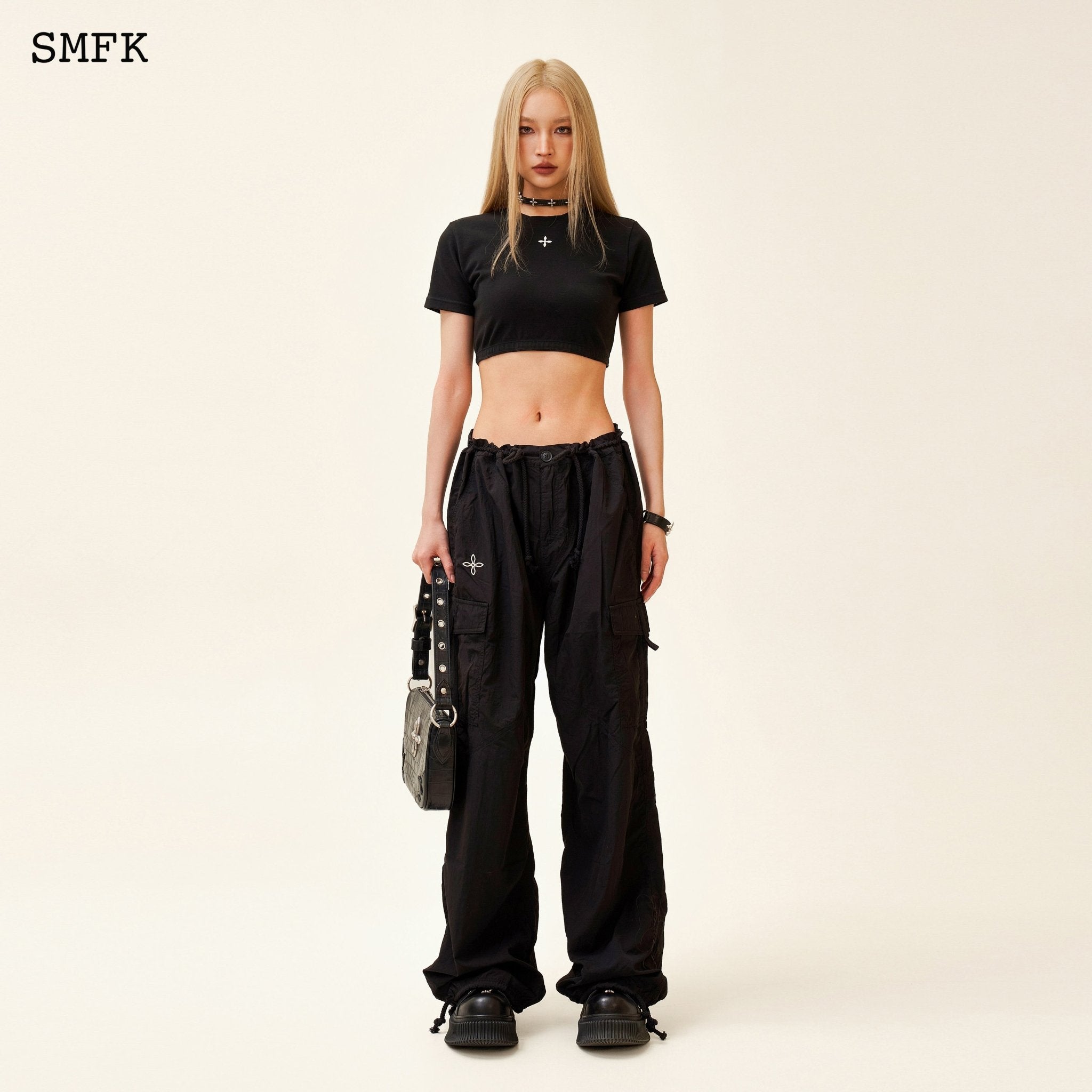 SMFK Compass Hug Short Tee In Black | MADA IN CHINA