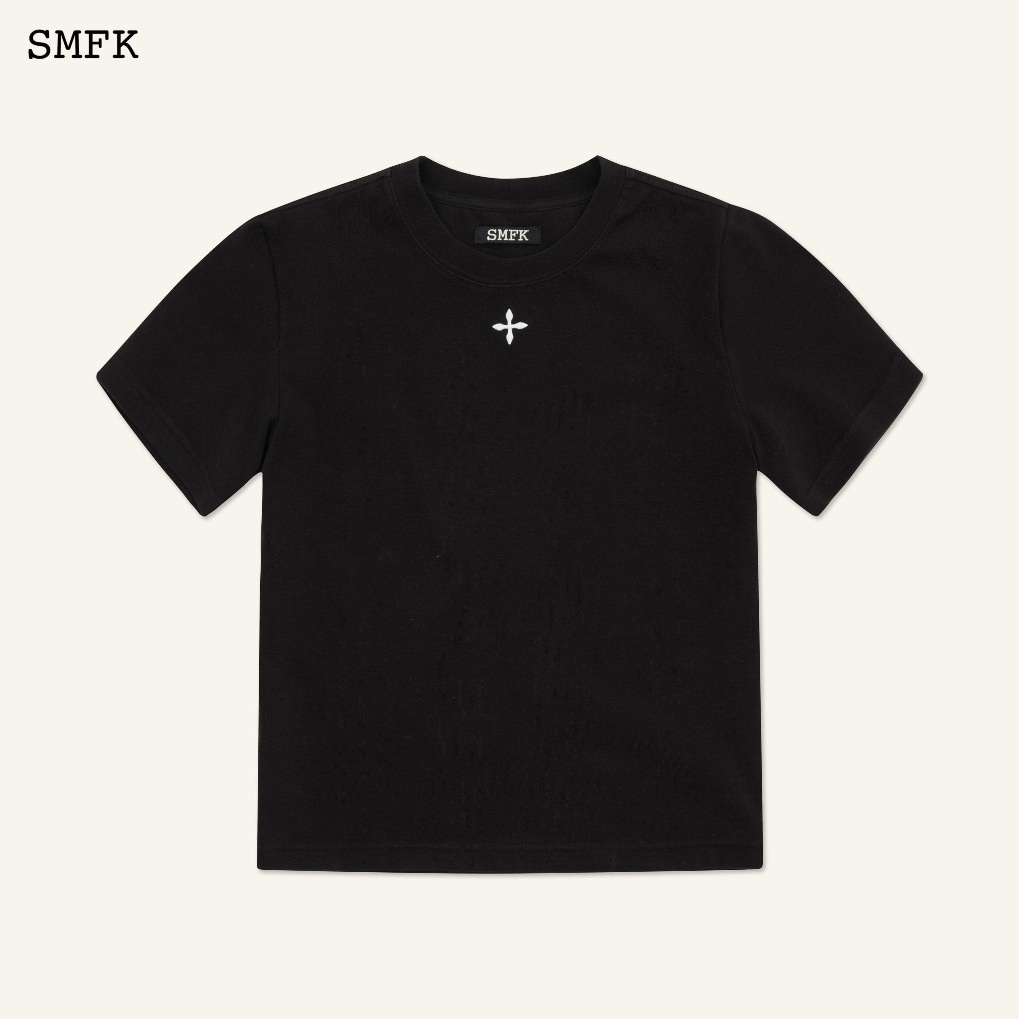 SMFK Compass Hug Slim-Fit Tee In Black | MADA IN CHINA