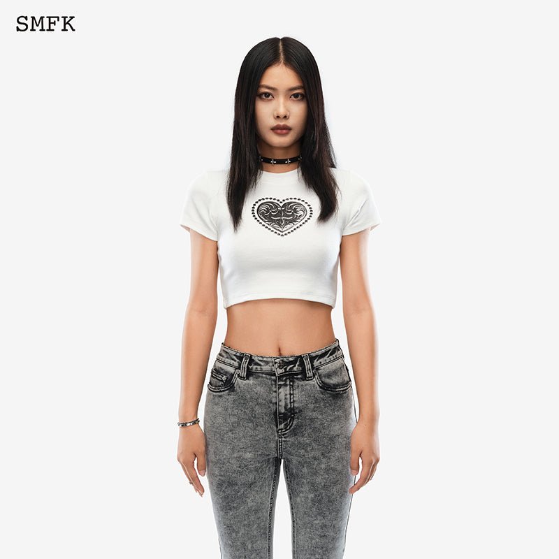 SMFK Compass Love Sculpture Short Body Tee White | MADA IN CHINA