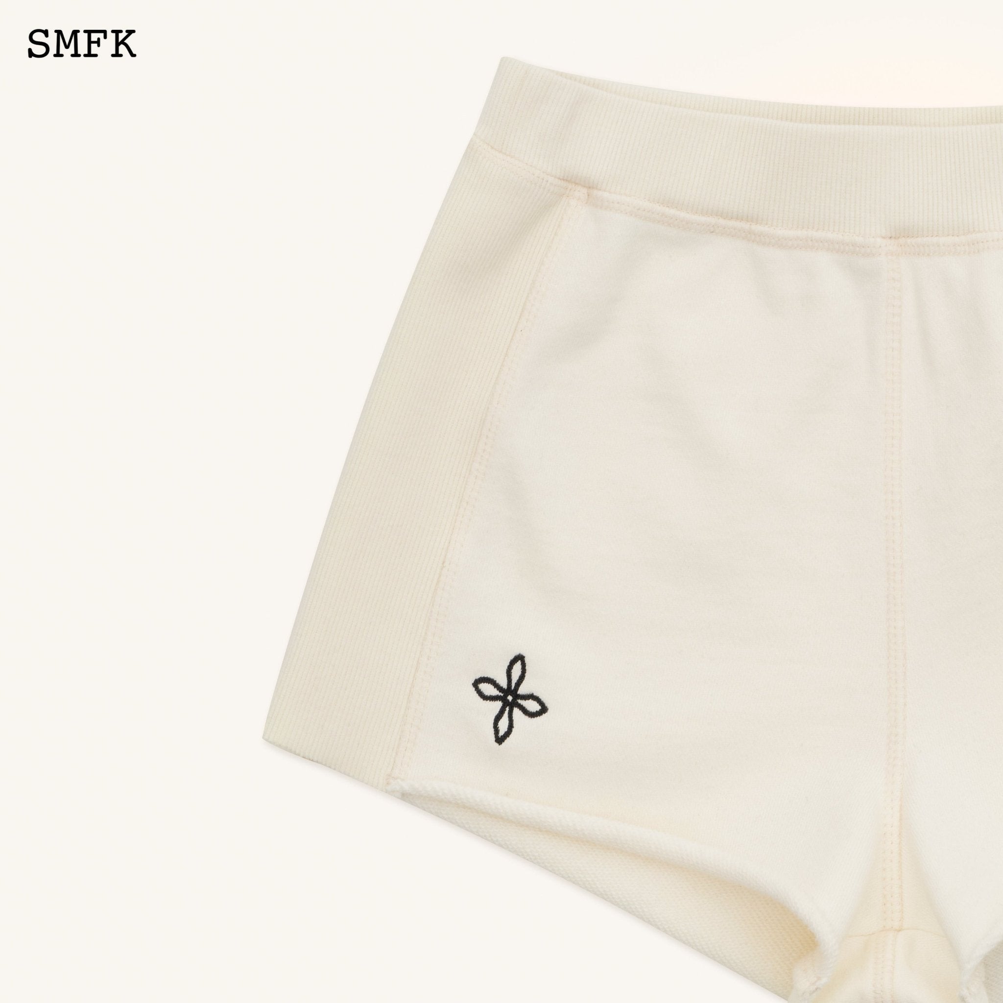 SMFK Compass Rove Stray Slim-Fit Sporty Shorts White | MADA IN CHINA