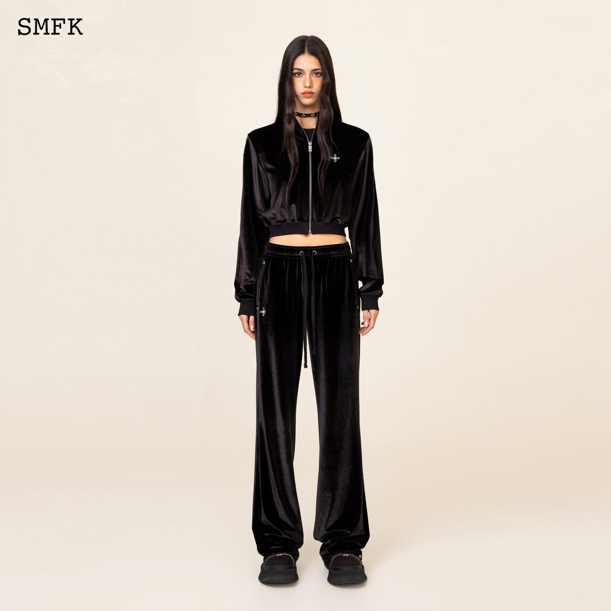 SMFK Compass Rove Training Pants Black Velvet | MADA IN CHINA