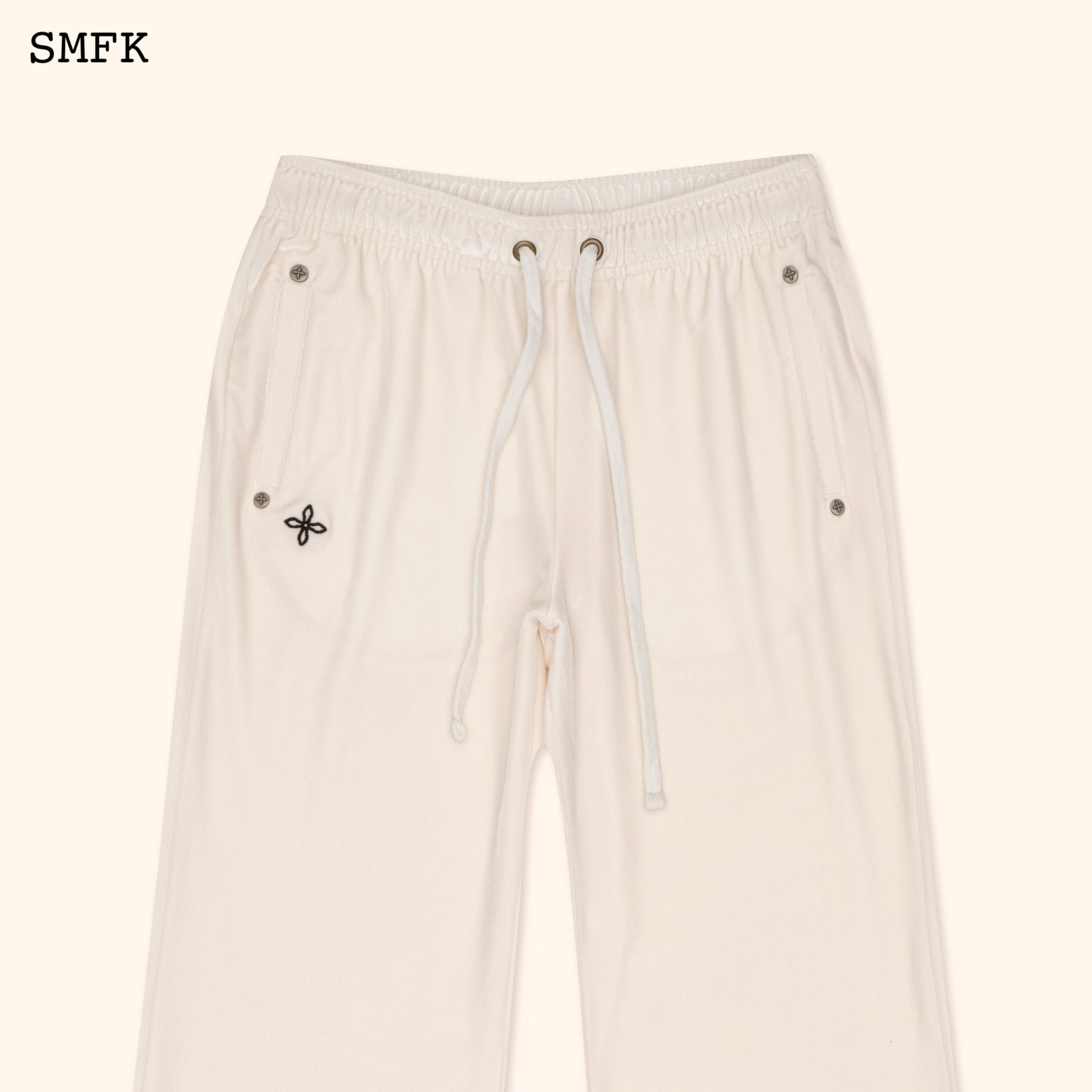 SMFK Compass Rove Training Pants White Velvet | MADA IN CHINA