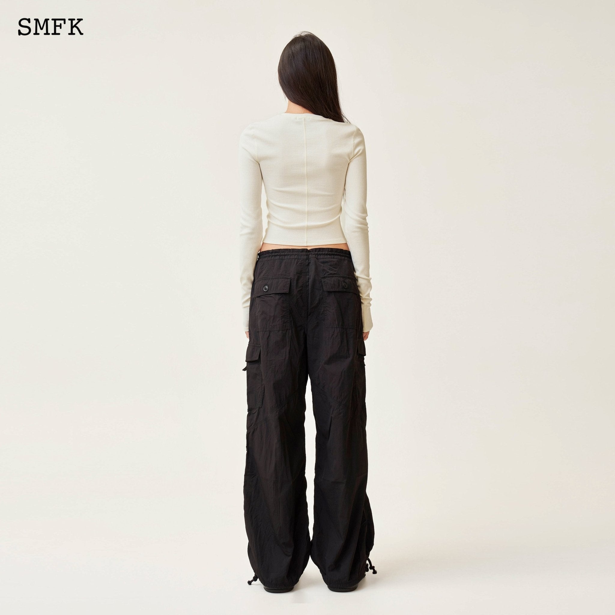 SMFK Compass Rush Slim Fit Sports Top In White | MADA IN CHINA