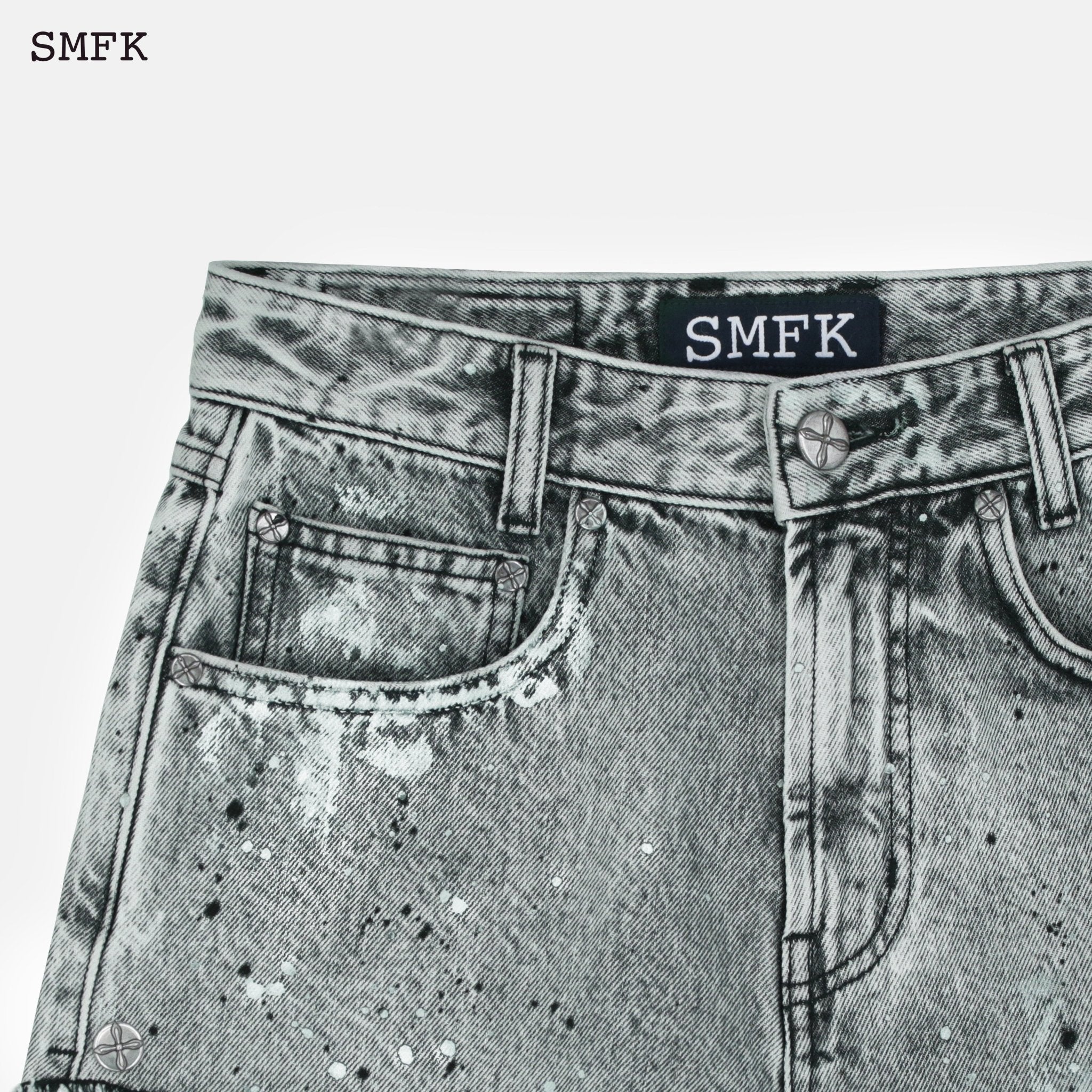 SMFK Compass Straight Leg Shorts Gray | MADA IN CHINA