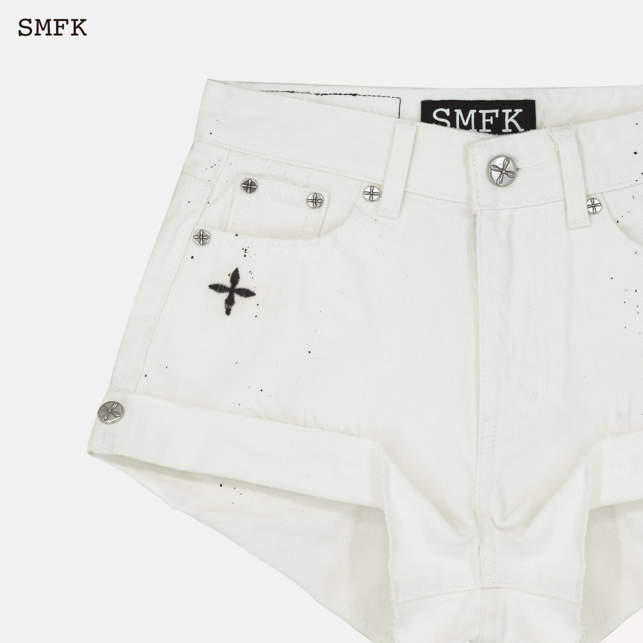 SMFK Compass Straight Leg Shorts White | MADA IN CHINA