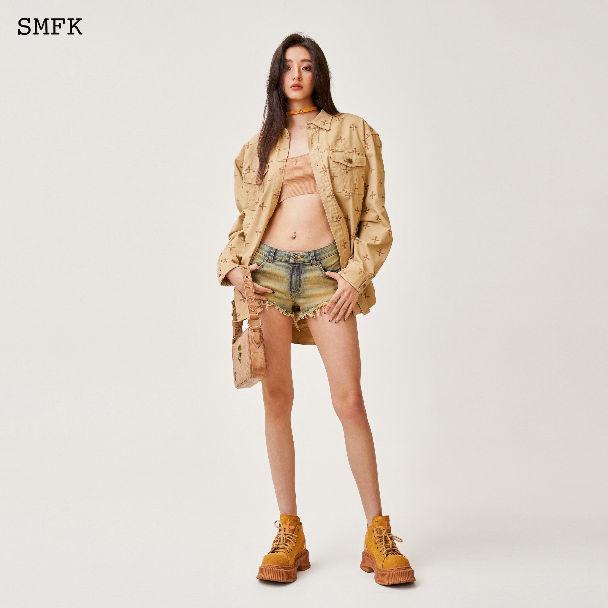 SMFK Compass Tarpan Low-rise Cheese Short Jeans | MADA IN CHINA