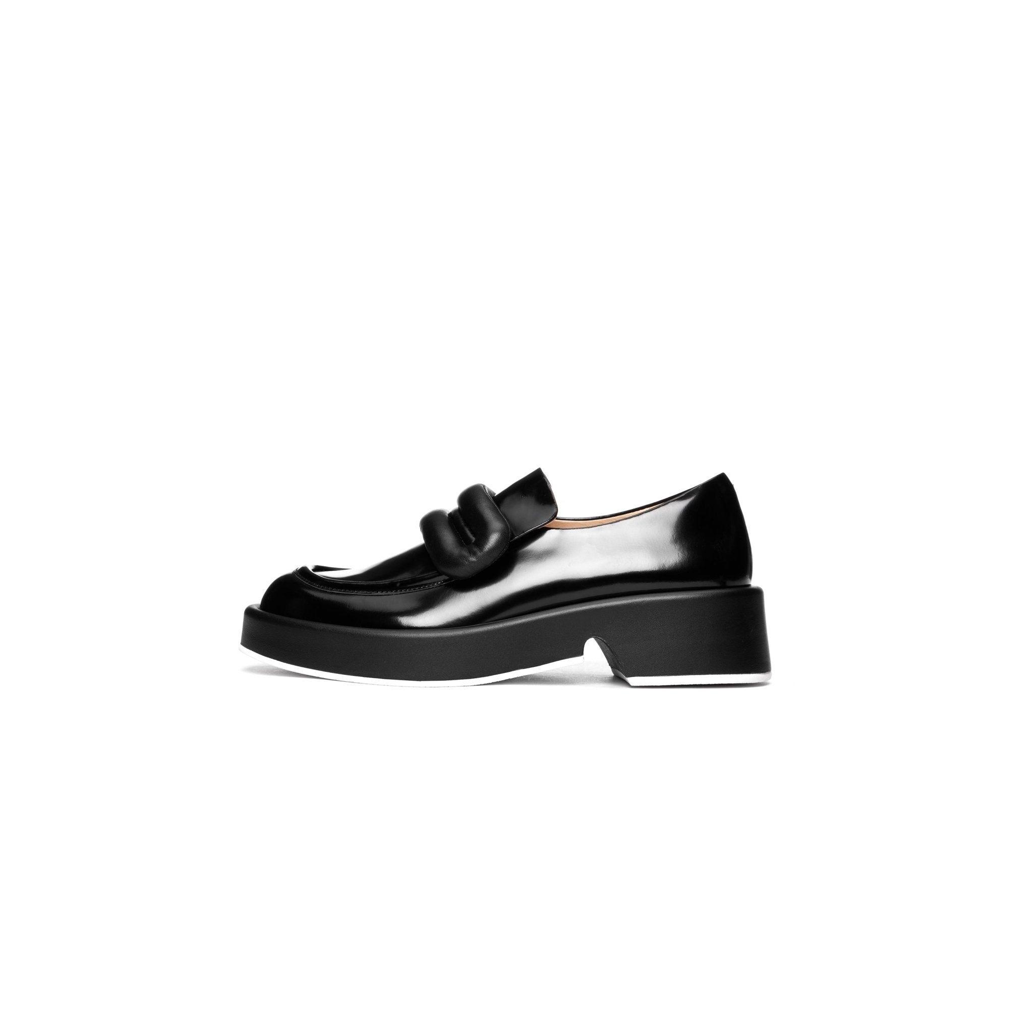 LOST IN ECHO Down Padded Uppers Non-Edged Loafers Black | MADA IN CHINA