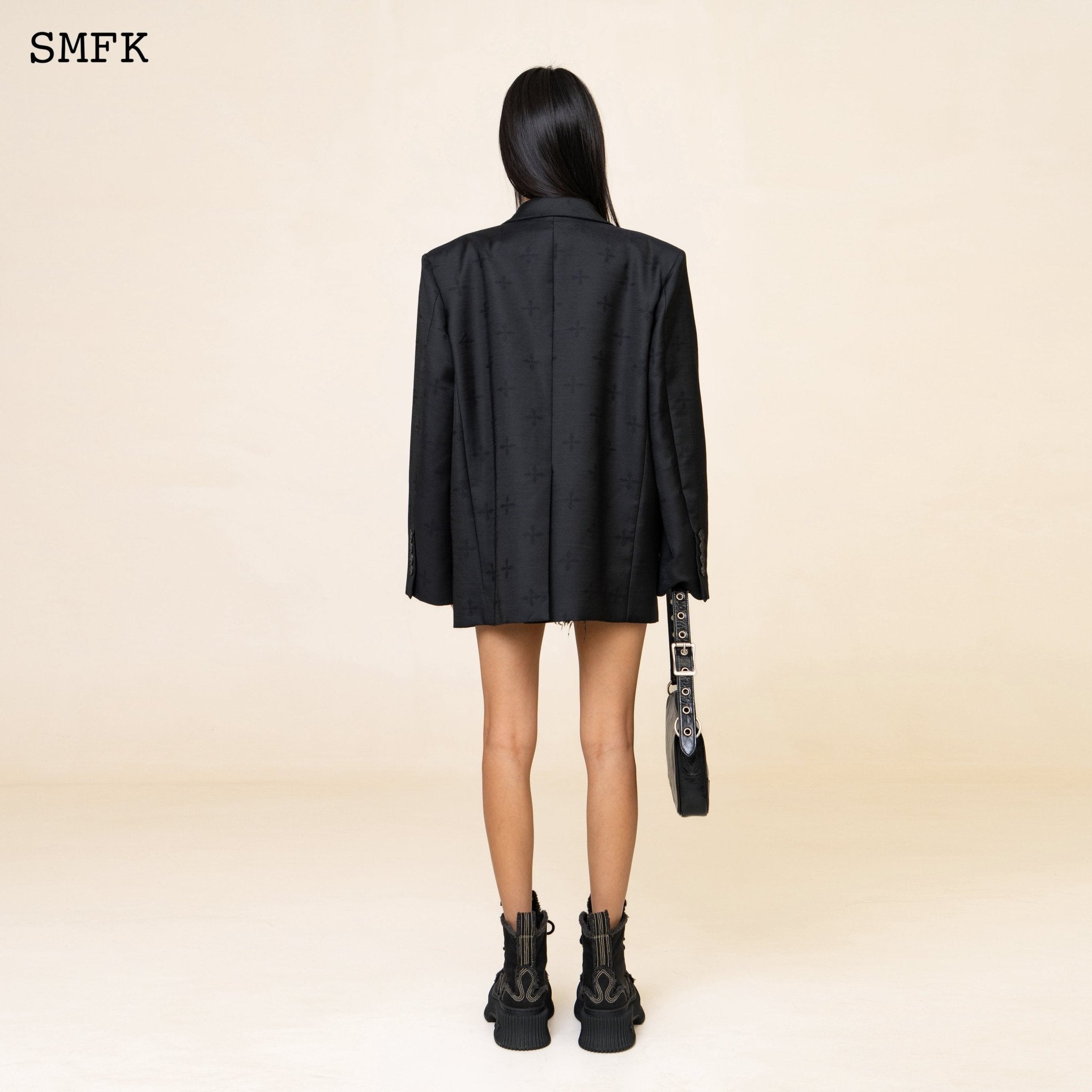 SMFK Garden Black Woolen Oversize Suit | MADA IN CHINA