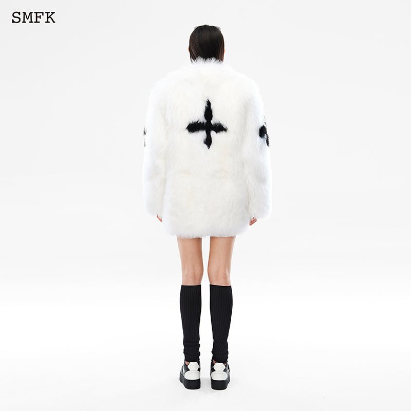 SMFK Gemini Flower Arm Fur Suit White | MADA IN CHINA