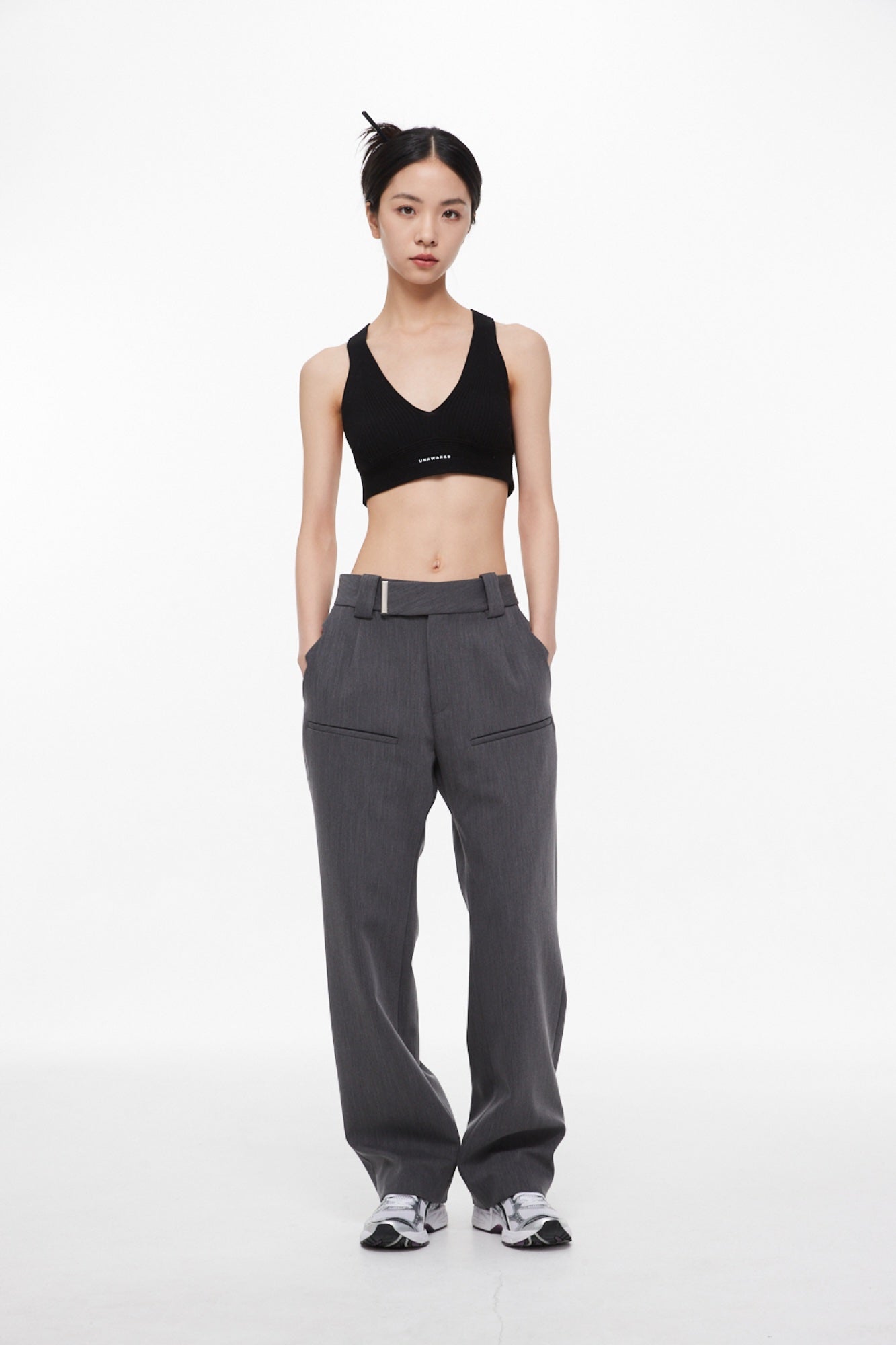 UNAWARES Grey Metal Logo Clip Loose Pants | MADA IN CHINA