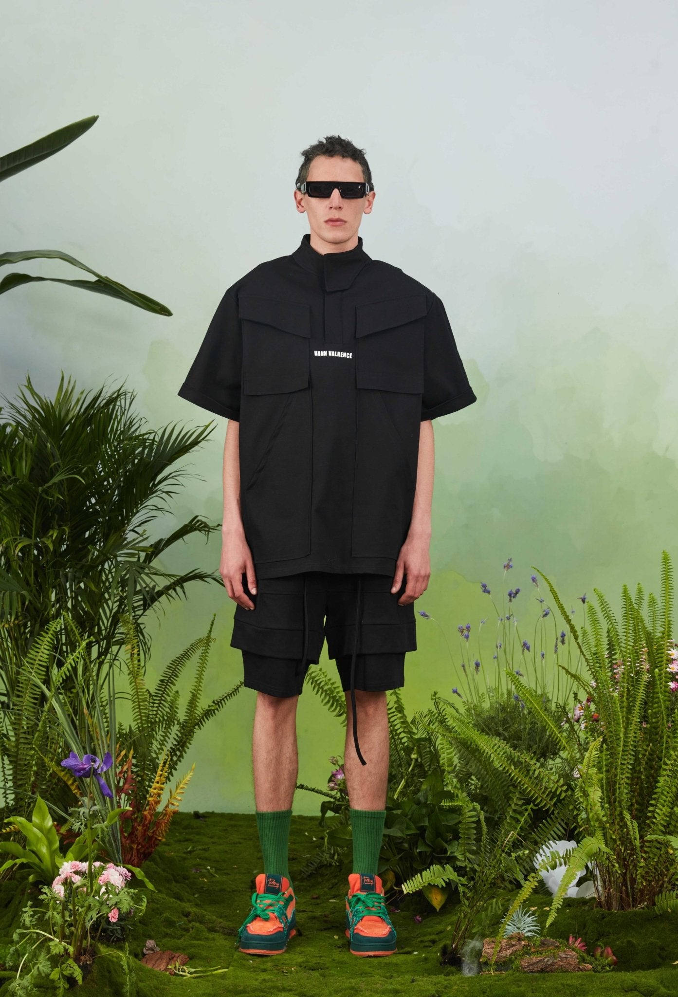 VANN VALRENCÉ High Neck Loose Shirt | MADA IN CHINA