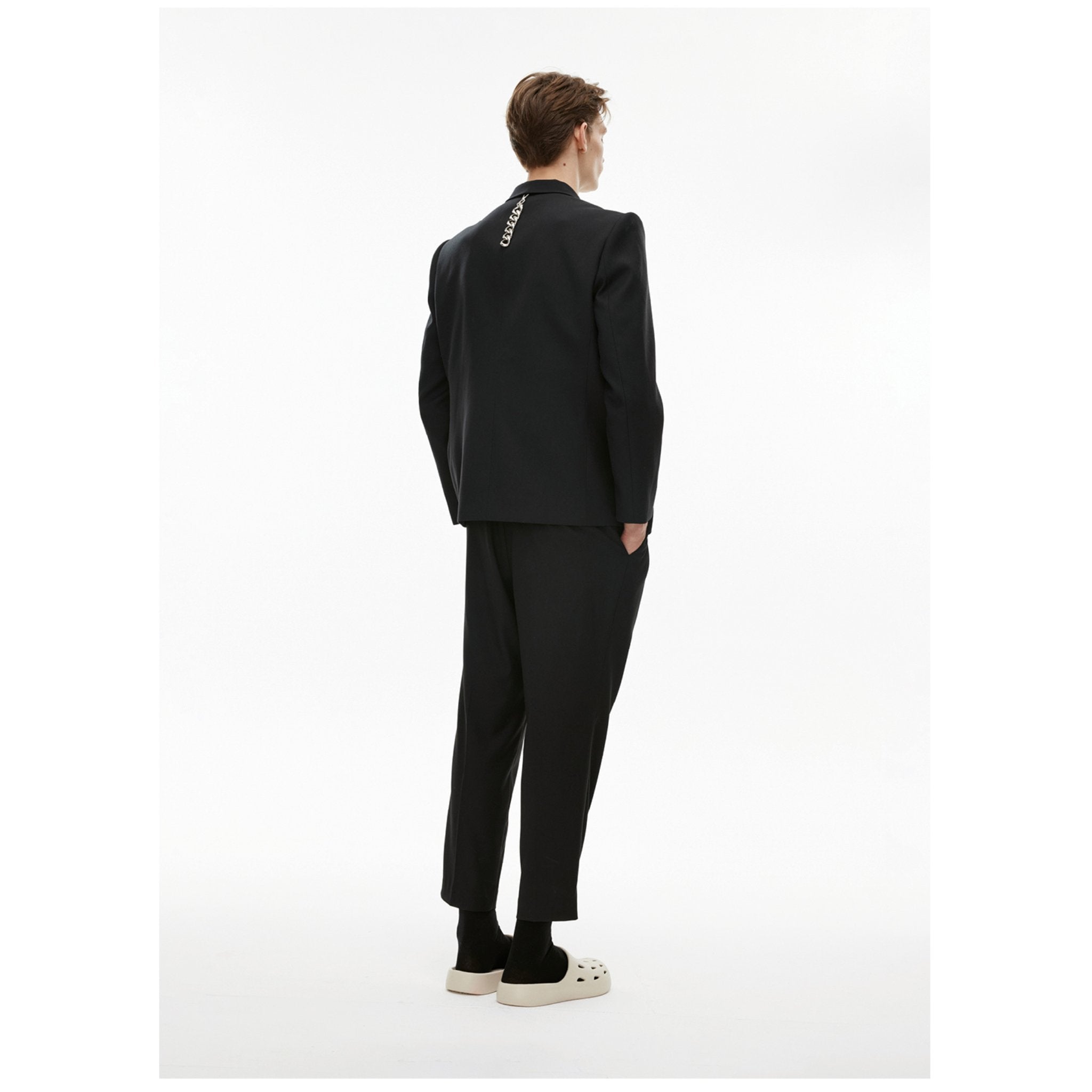 Unawares Hook Single Pleated Standard Waist Pants Black | MADA IN CHINA