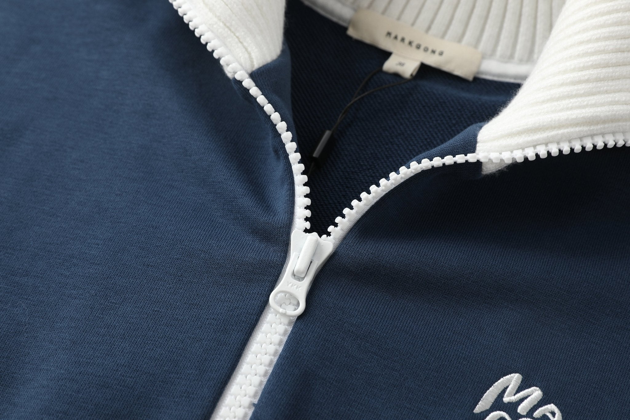 MARK GONG Navy Zipper Sweatshirt | MADA IN CHINA