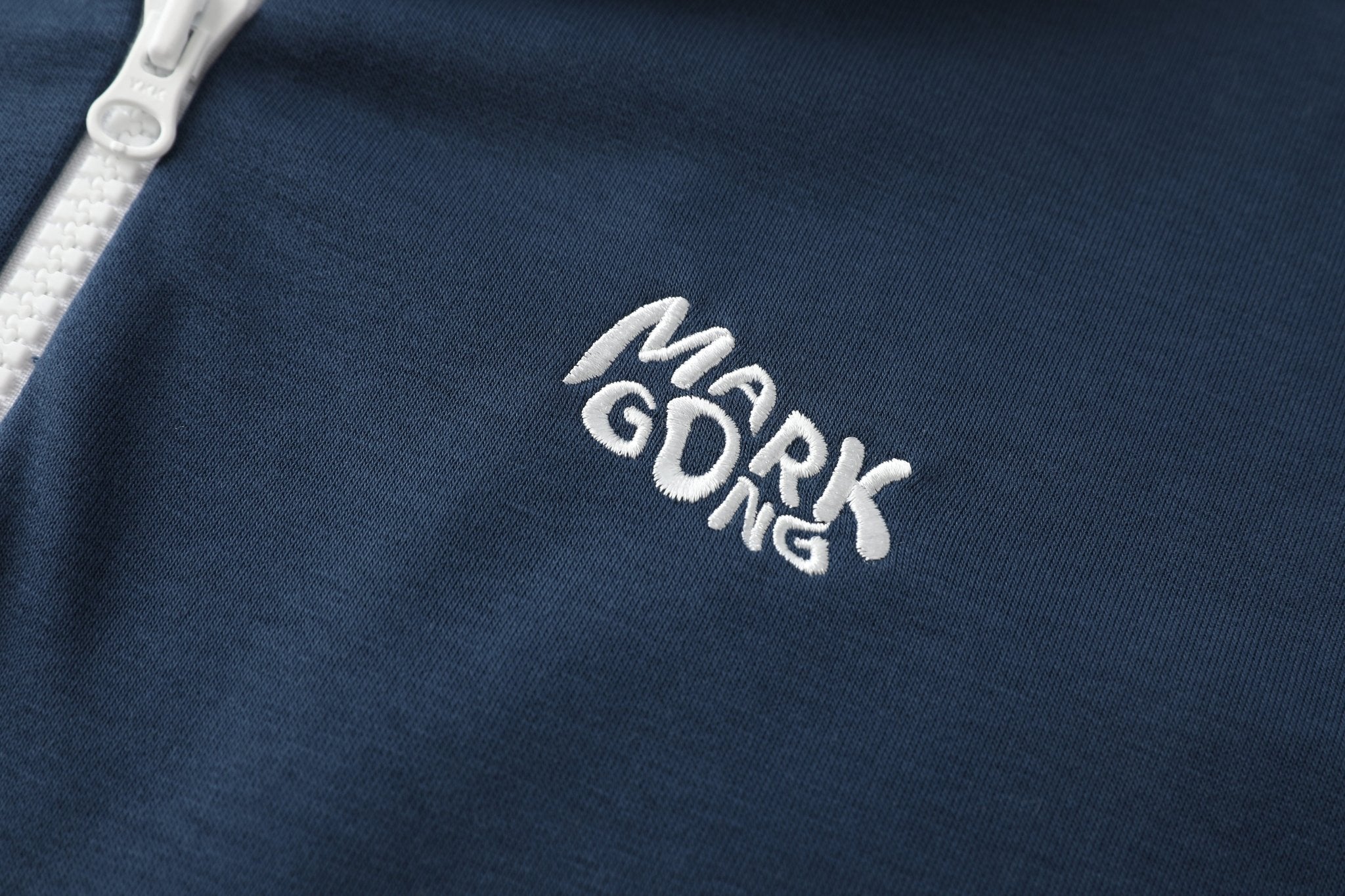 MARK GONG Navy Zipper Sweatshirt | MADA IN CHINA