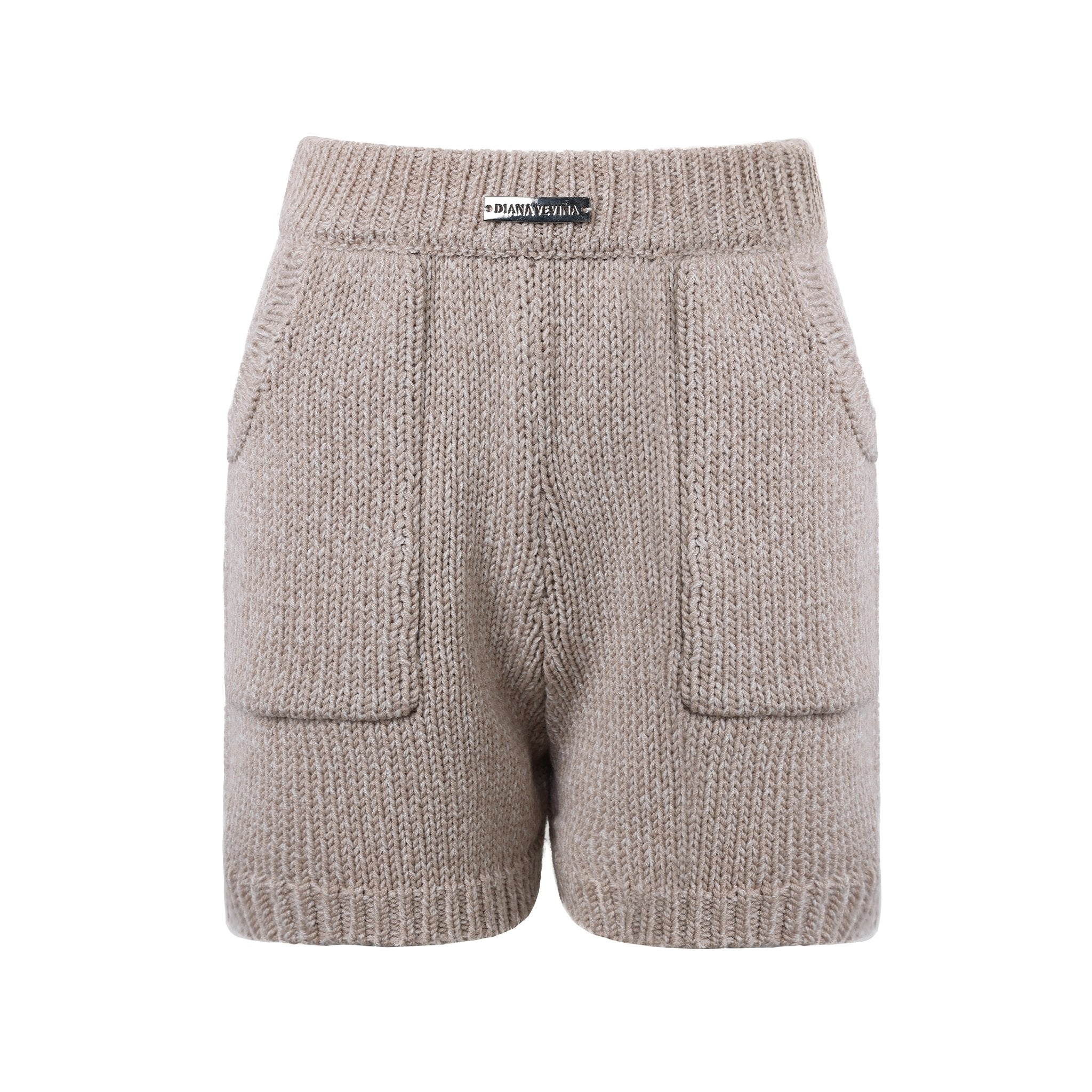 DIANA VEVINA Oatmeal Knit Pocket Shorts | MADA IN CHINA