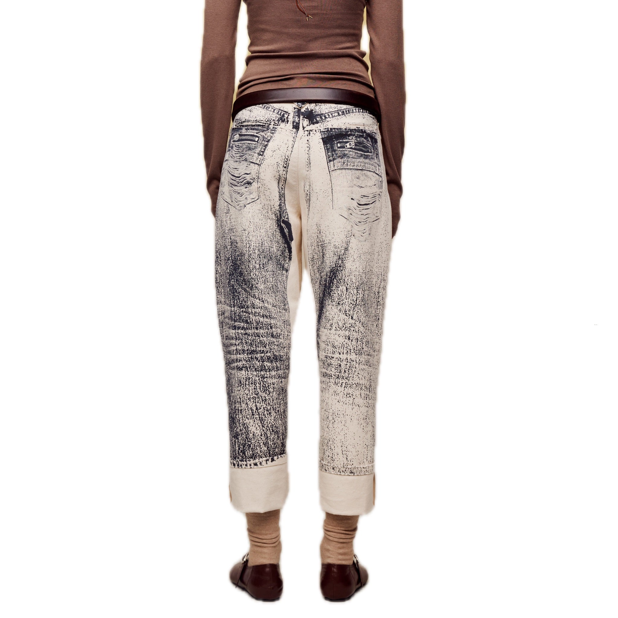 ilEWUOY Offset Printed Denim Cropped Tapered Pants | MADA IN CHINA