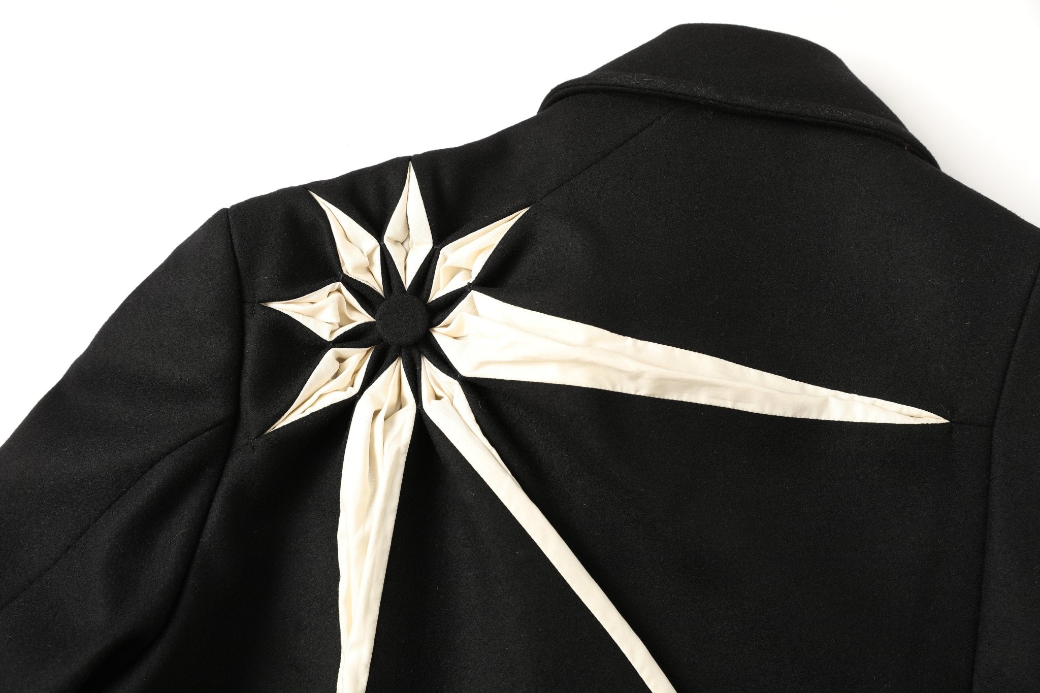 KUSIKOHC Origami Flower Coat Black | MADA IN CHINA