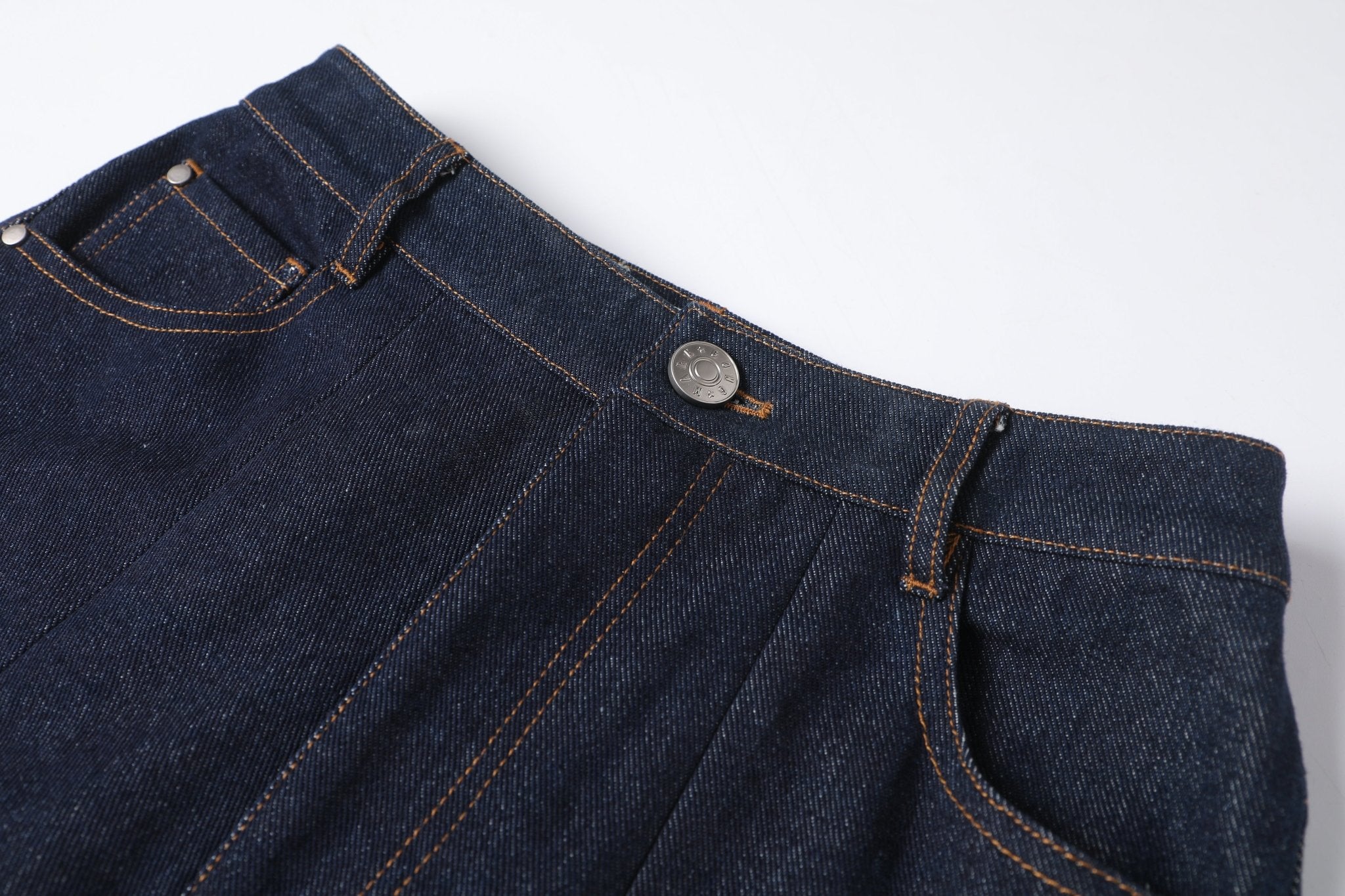 MARK GONG Original Hollow Denim Pants | MADA IN CHINA