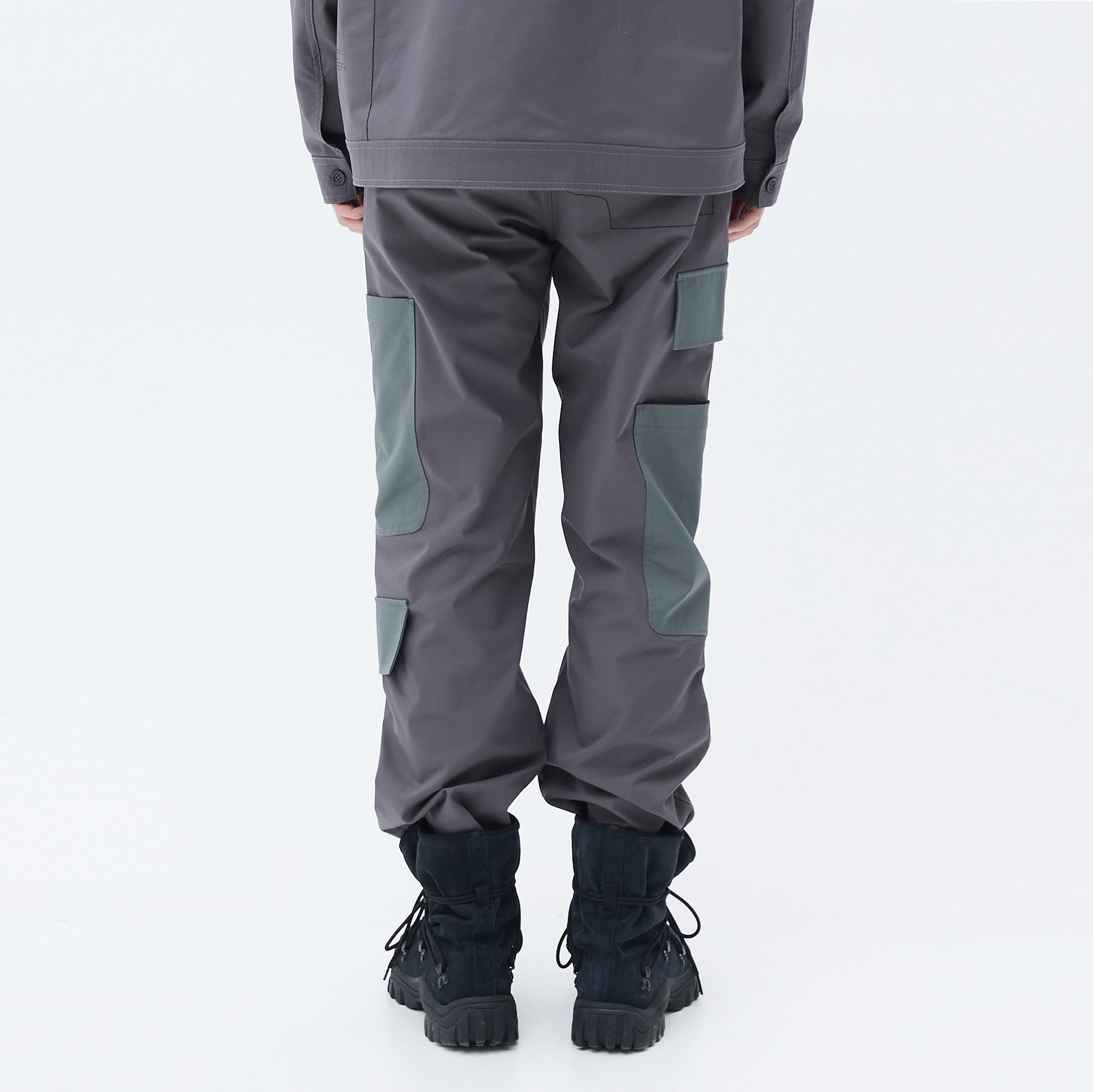 ROARINGWILD Patchwork Cargo Pants | MADA IN CHINA