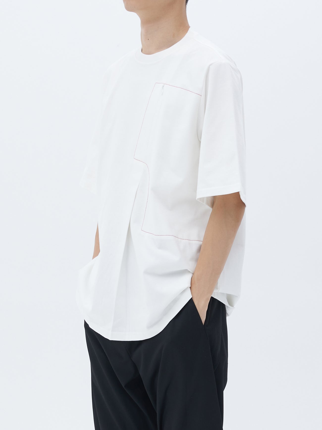 ROARINGWILD Pleated T-Shirt | MADA IN CHINA