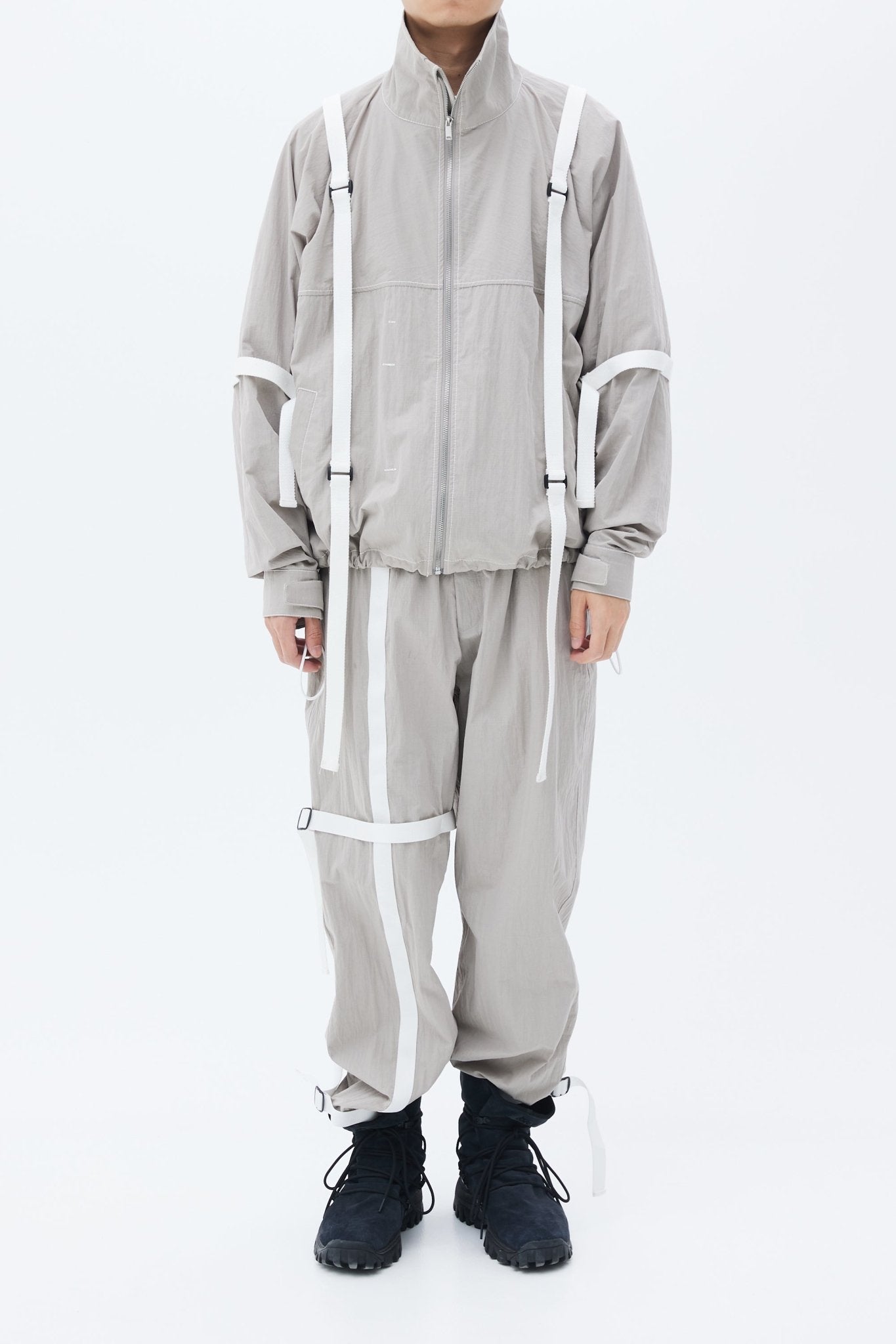 ROARINGWILD Ribbon Track Pants | MADA IN CHINA