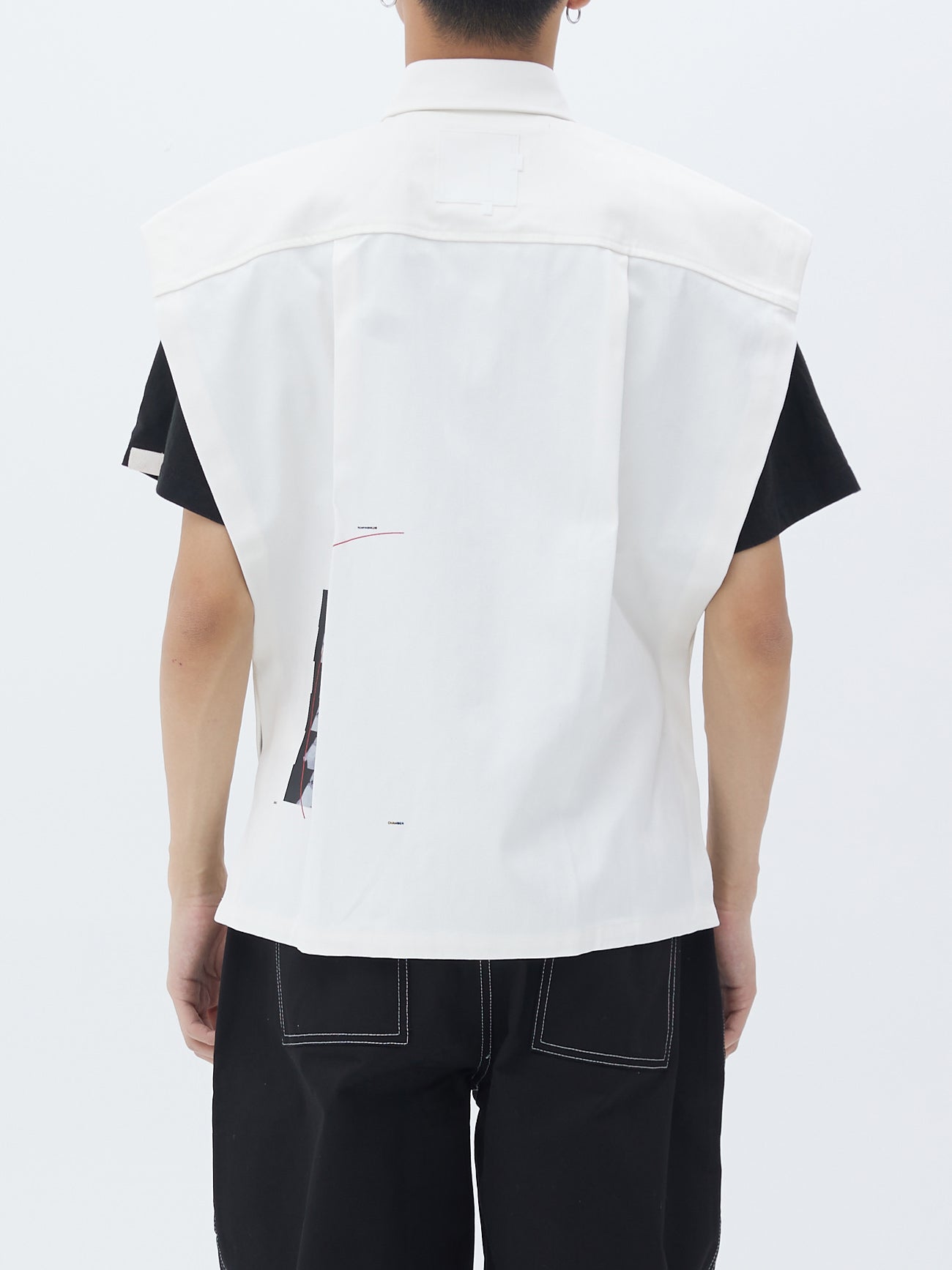 ROARINGWILD Sleeveless Shirt | MADA IN CHINA