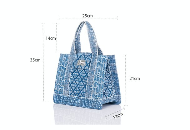 Laurence & Chico Small Washed Denim Tote Light Blue | MADA IN CHINA