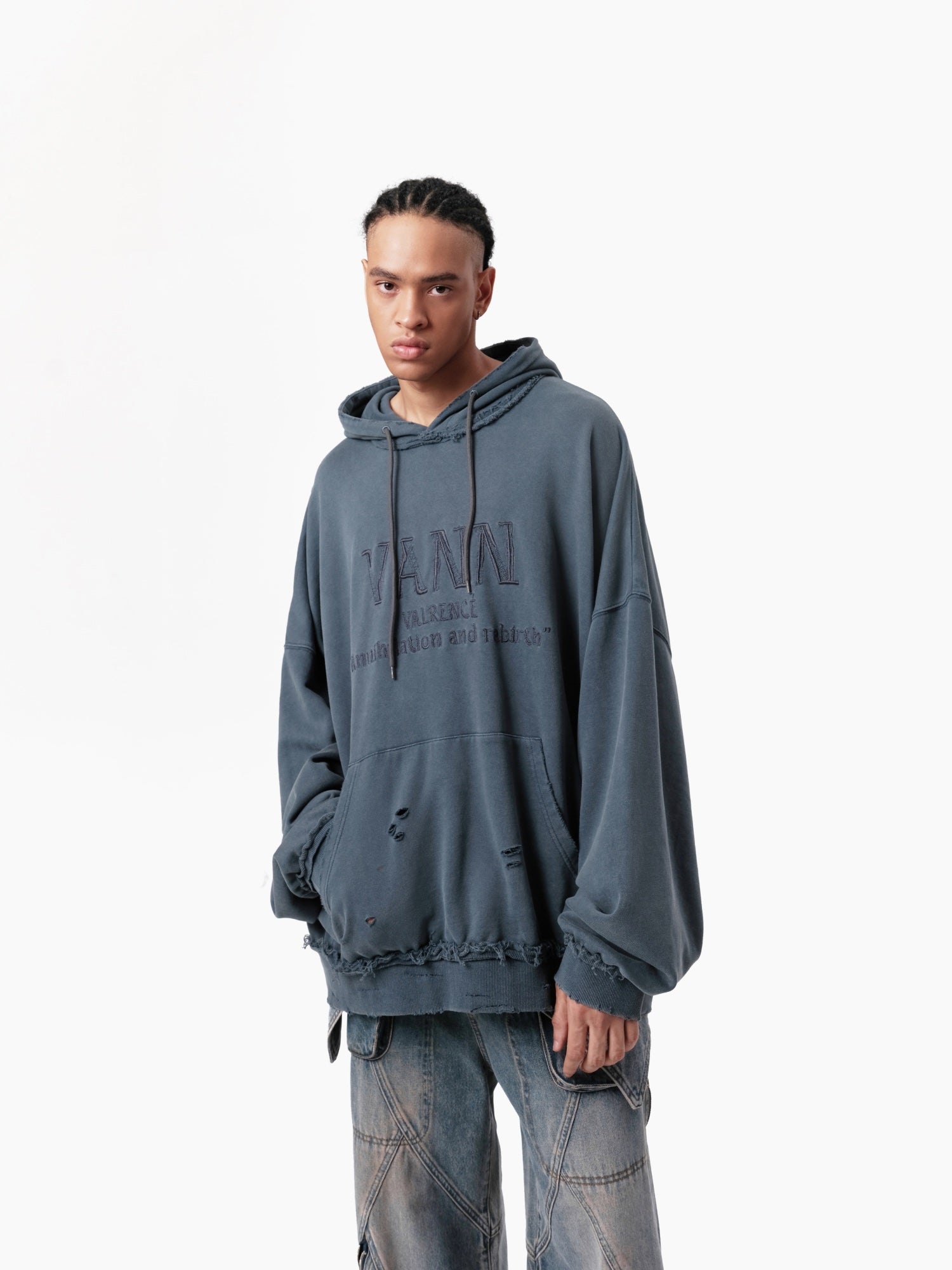 VANN VALRENCÉ Smoky Blue Raw Edge Sweatshirt | MADA IN CHINA